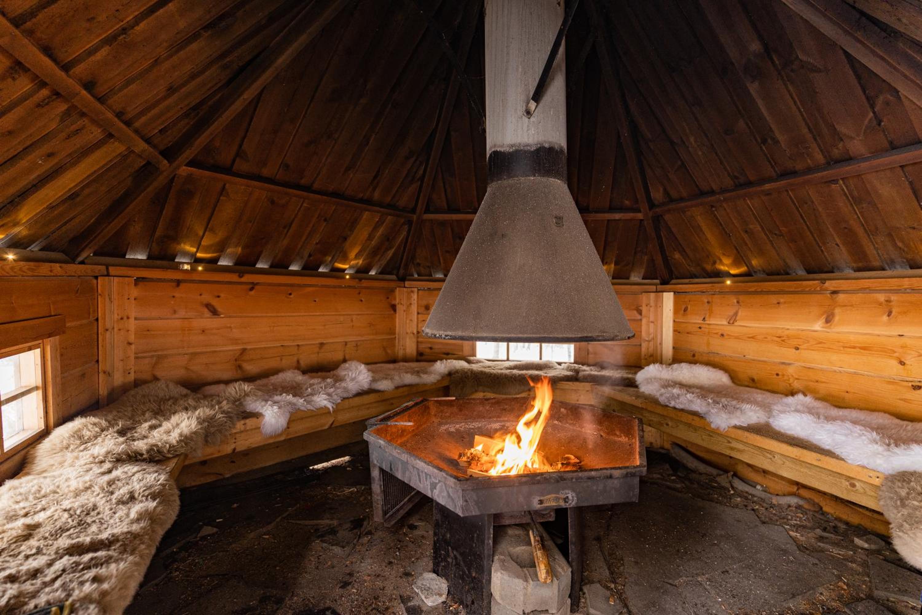 Three-Bedroom Villa with Sauna photo 2