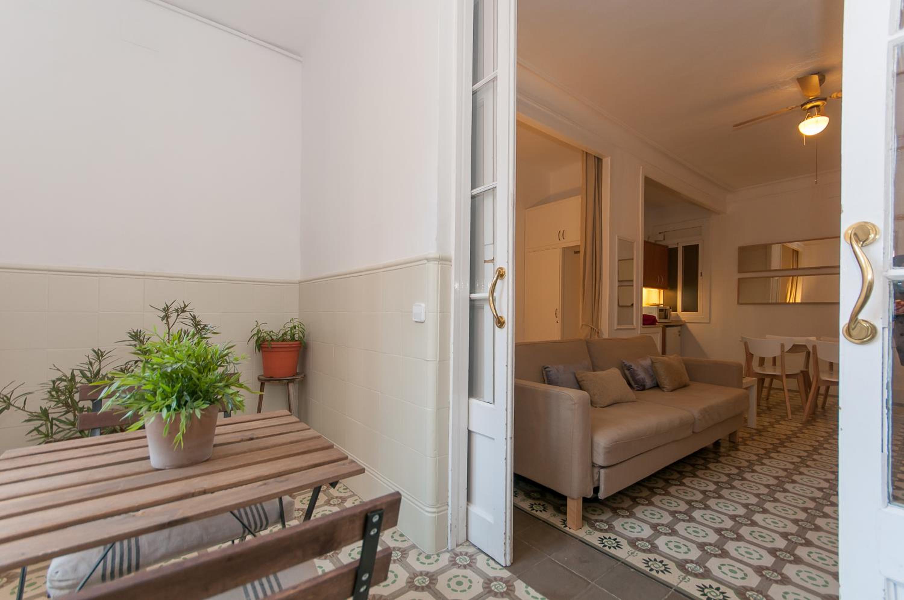 Two-Bedroom Apartment with Terrace - Comte Borrell, 41 photo 2