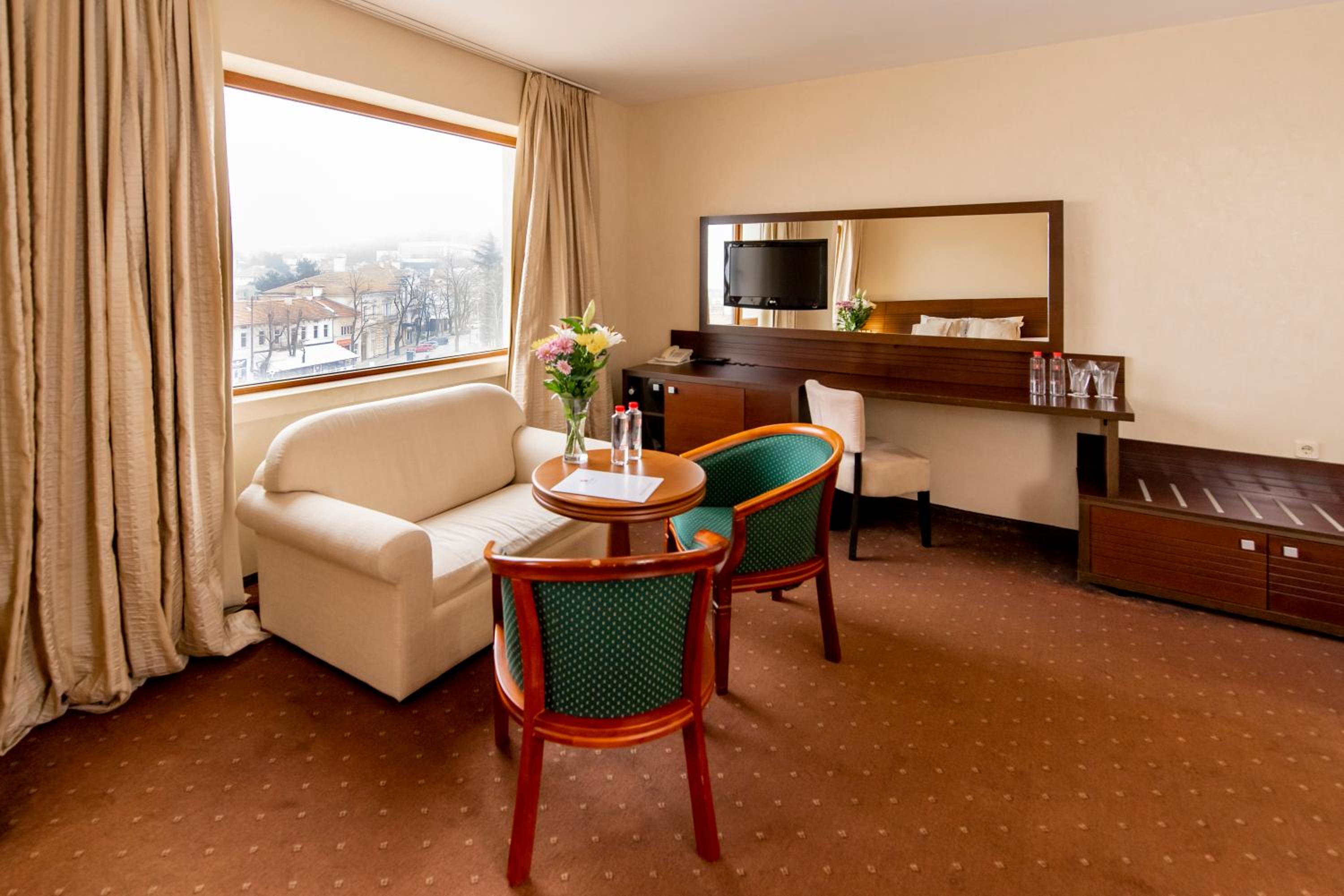 Double Room - Photo 5