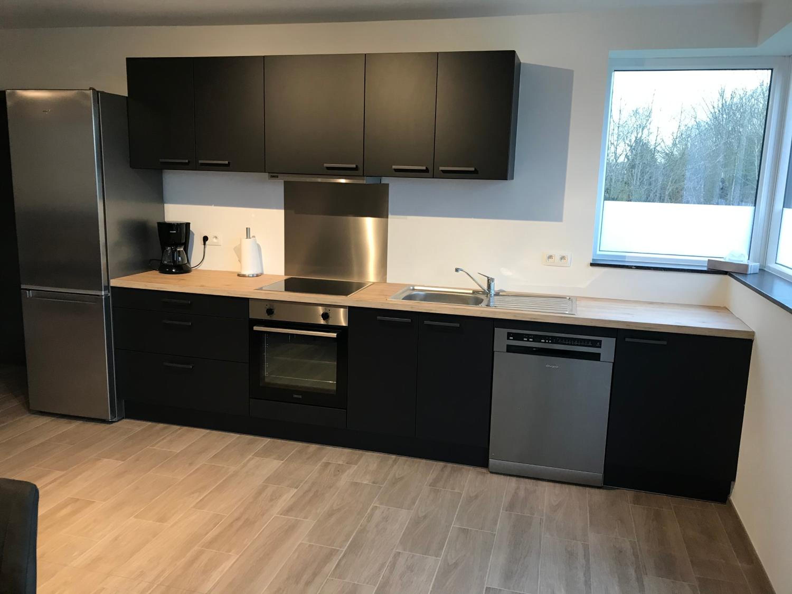 Three-Bedroom House photo 3
