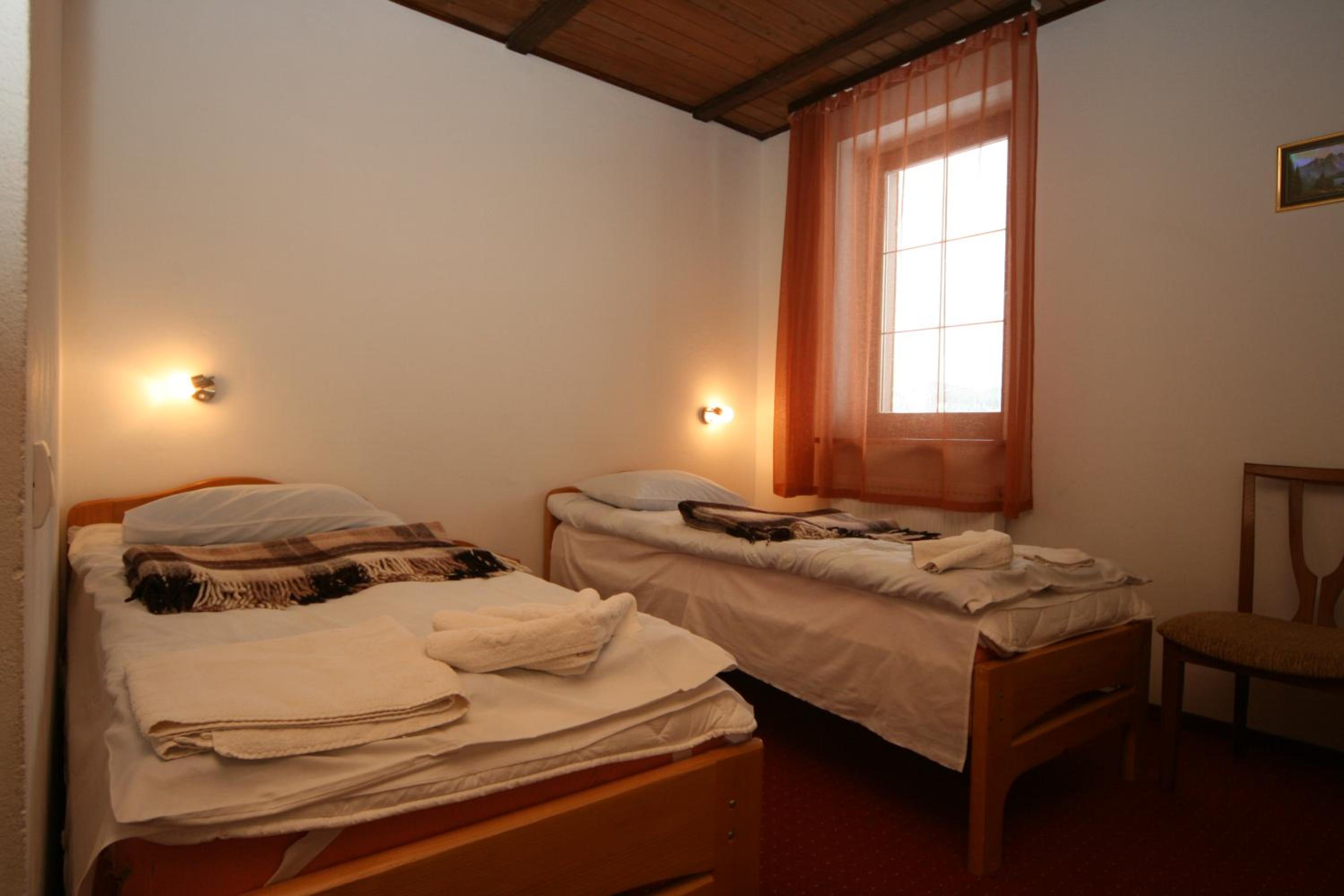 Economy Triple Room