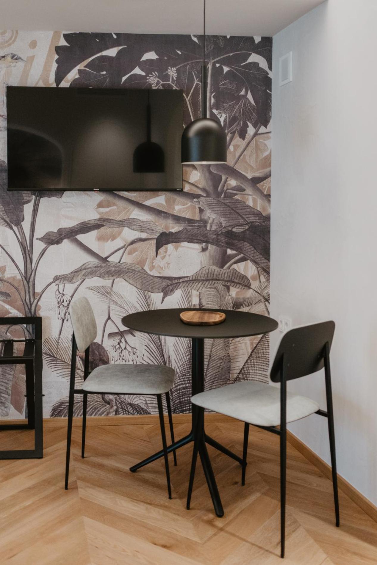 Junior Suite with Terrace - Photo 8