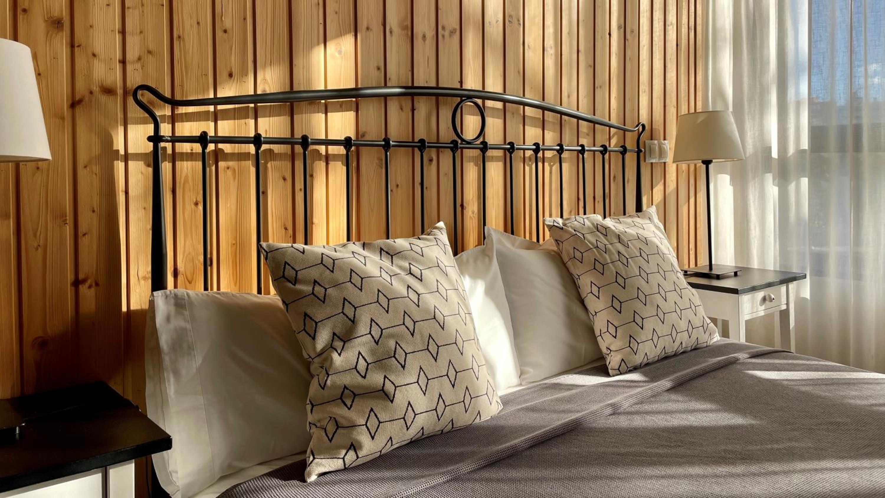 Standard Double Room with Views - Photo 77