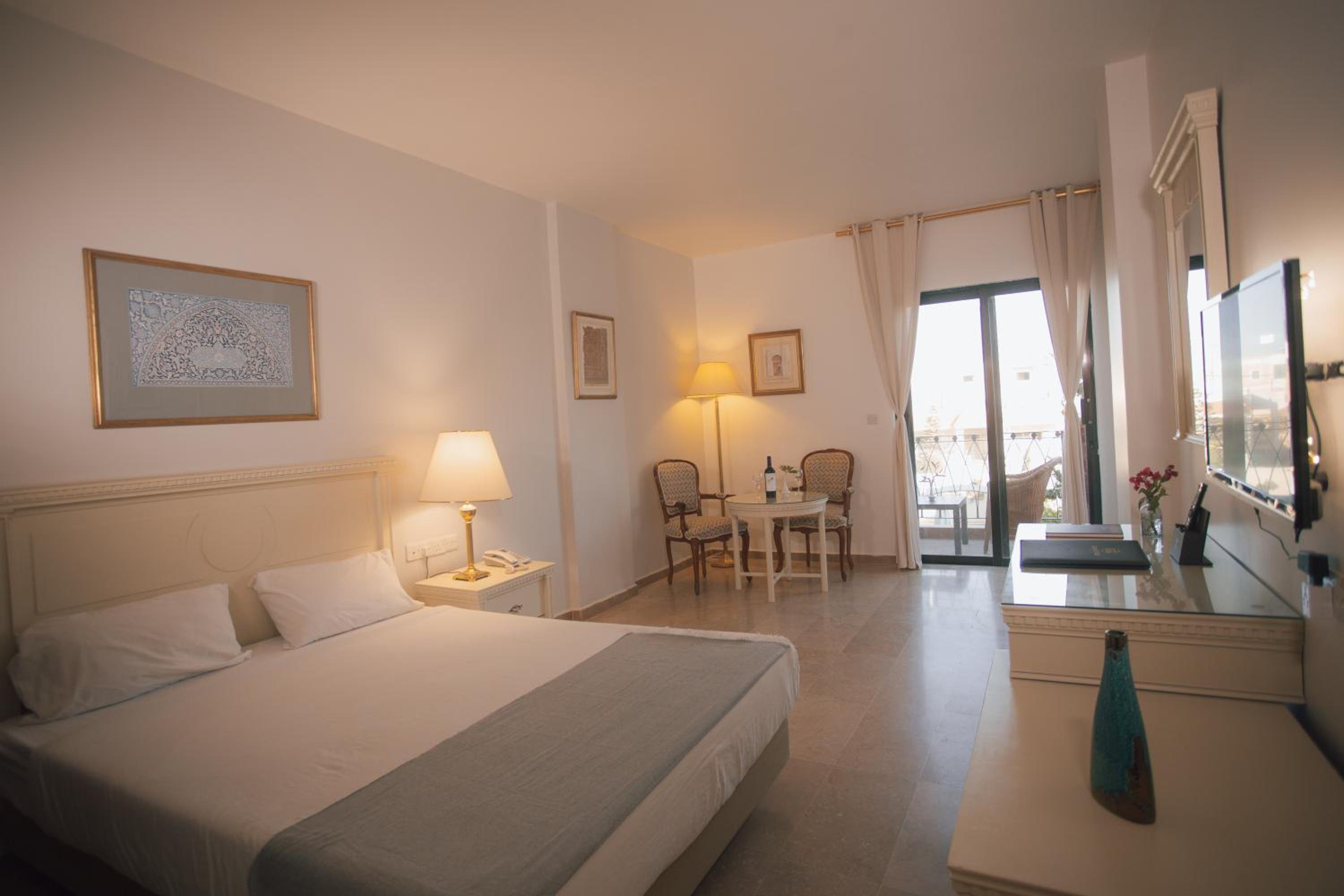 Deluxe Single Room with Balcony photo 1
