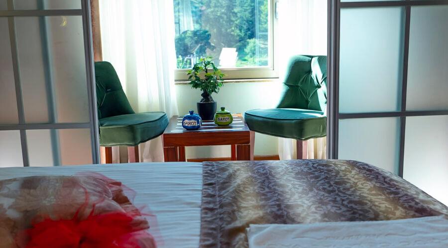 Standard Double or Twin Room - Photo 2