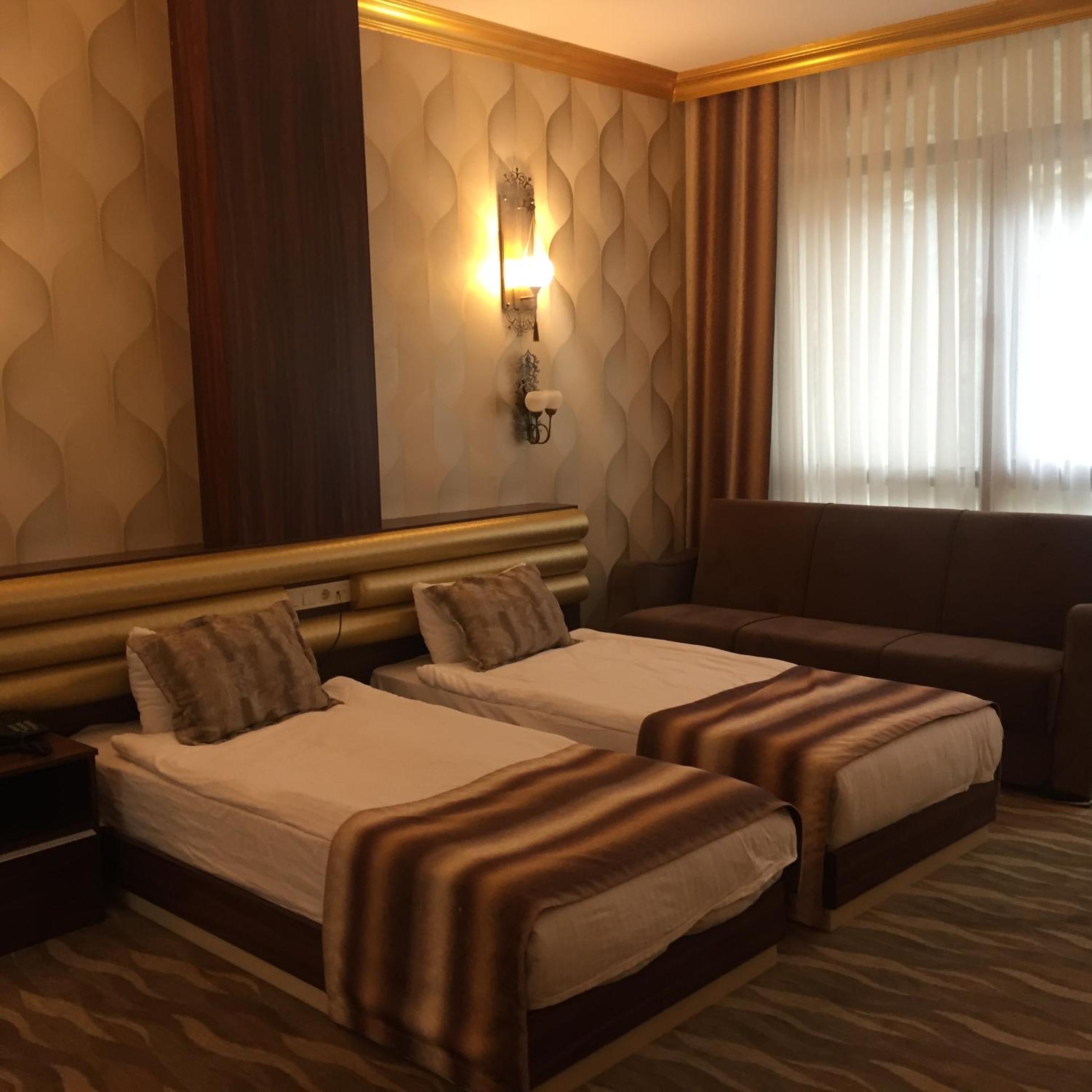 Standard Double or Twin Room - Photo 19