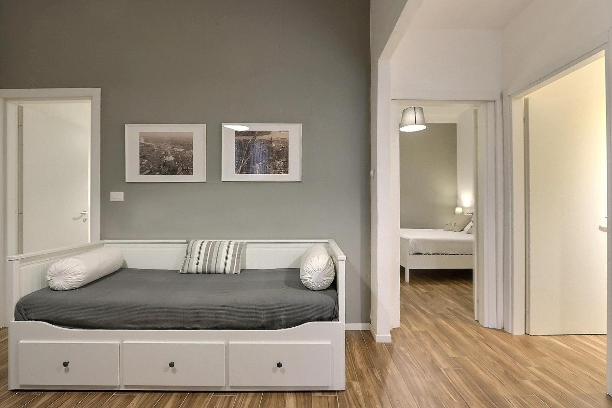 Two-Bedroom Apartment - Photo 16