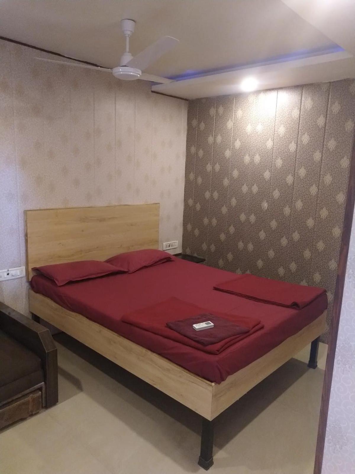 Economy Double AC Room photo 1