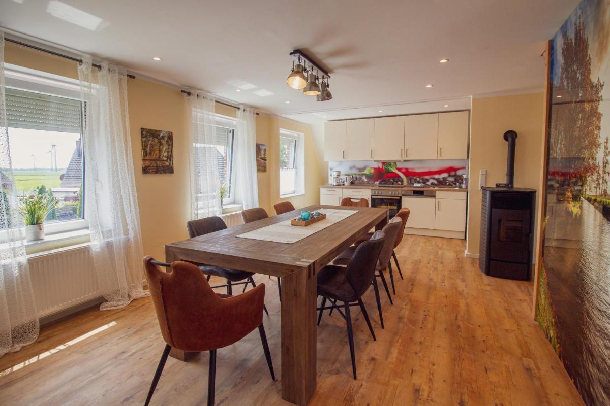 Apartment with Terrace photo 1