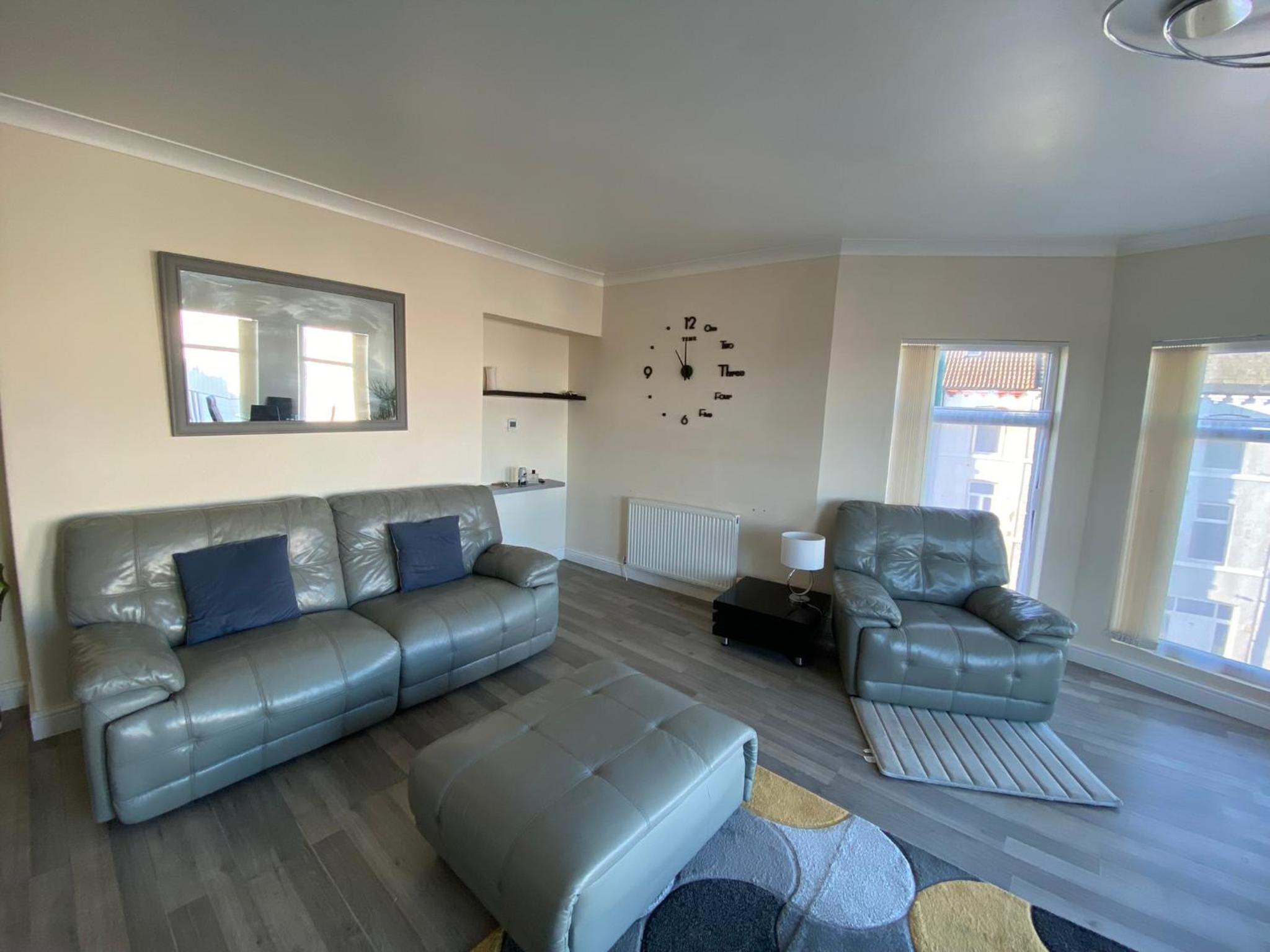 Apartment with Sea View - Photo 15