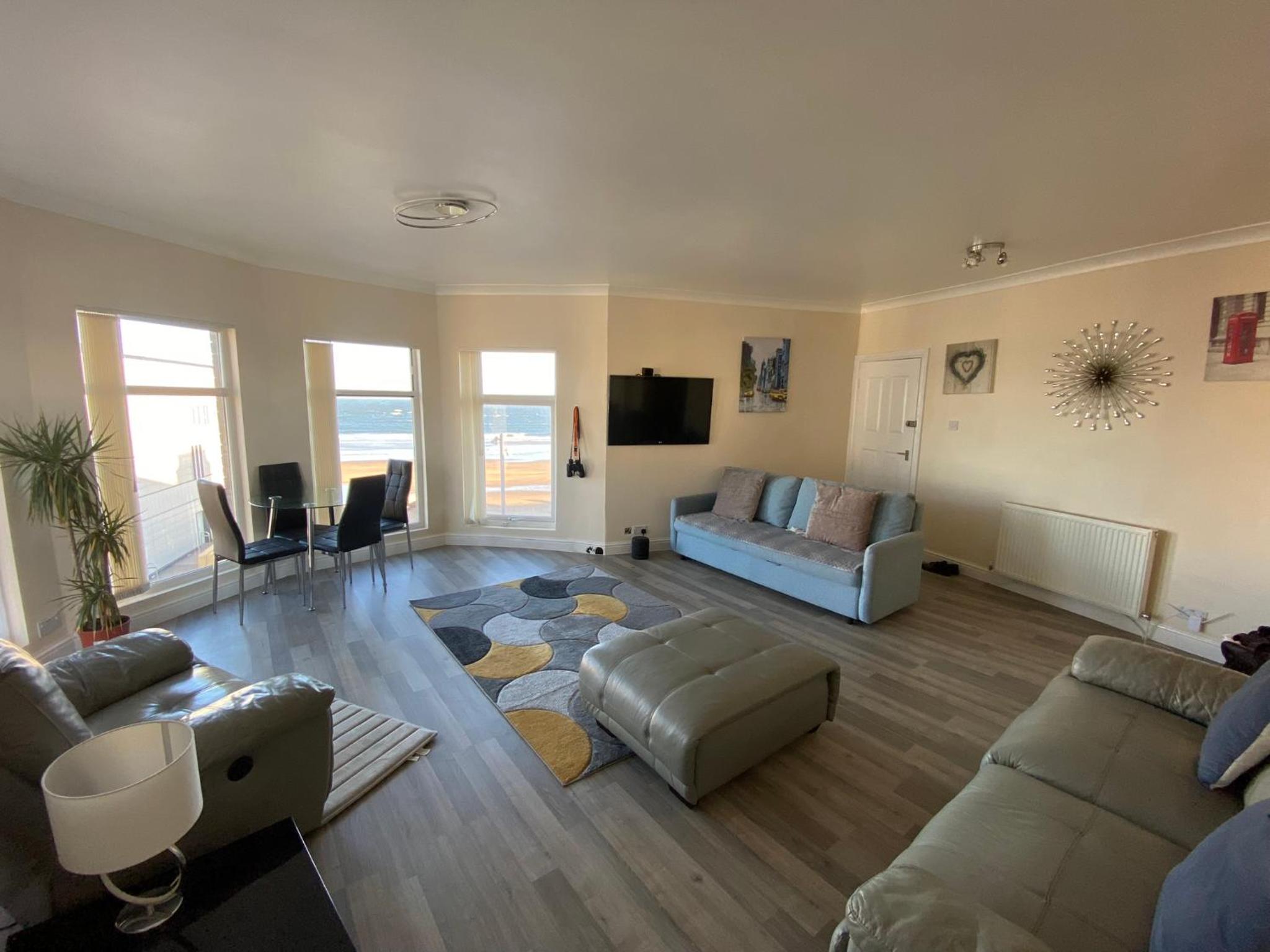 Apartment with Sea View - Photo 16