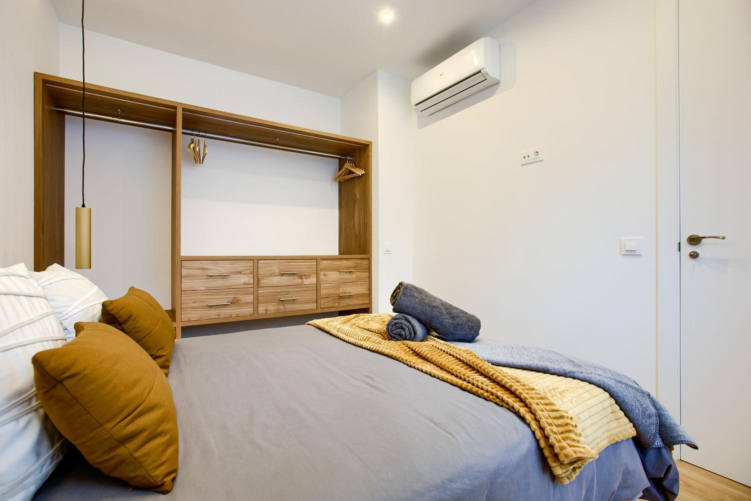 Three-Bedroom Apartment photo 2