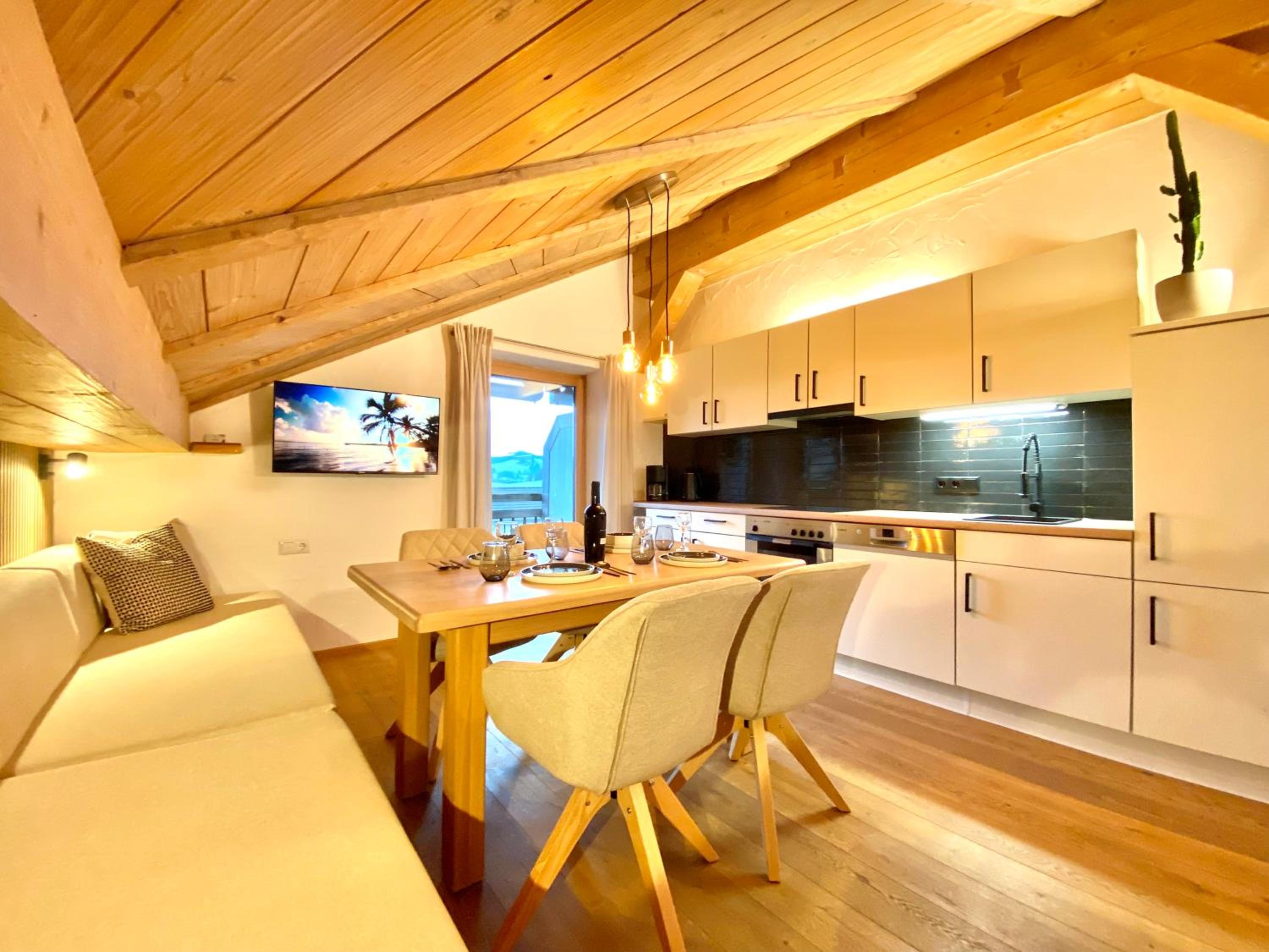 Junior Suite with Balcony photo 2