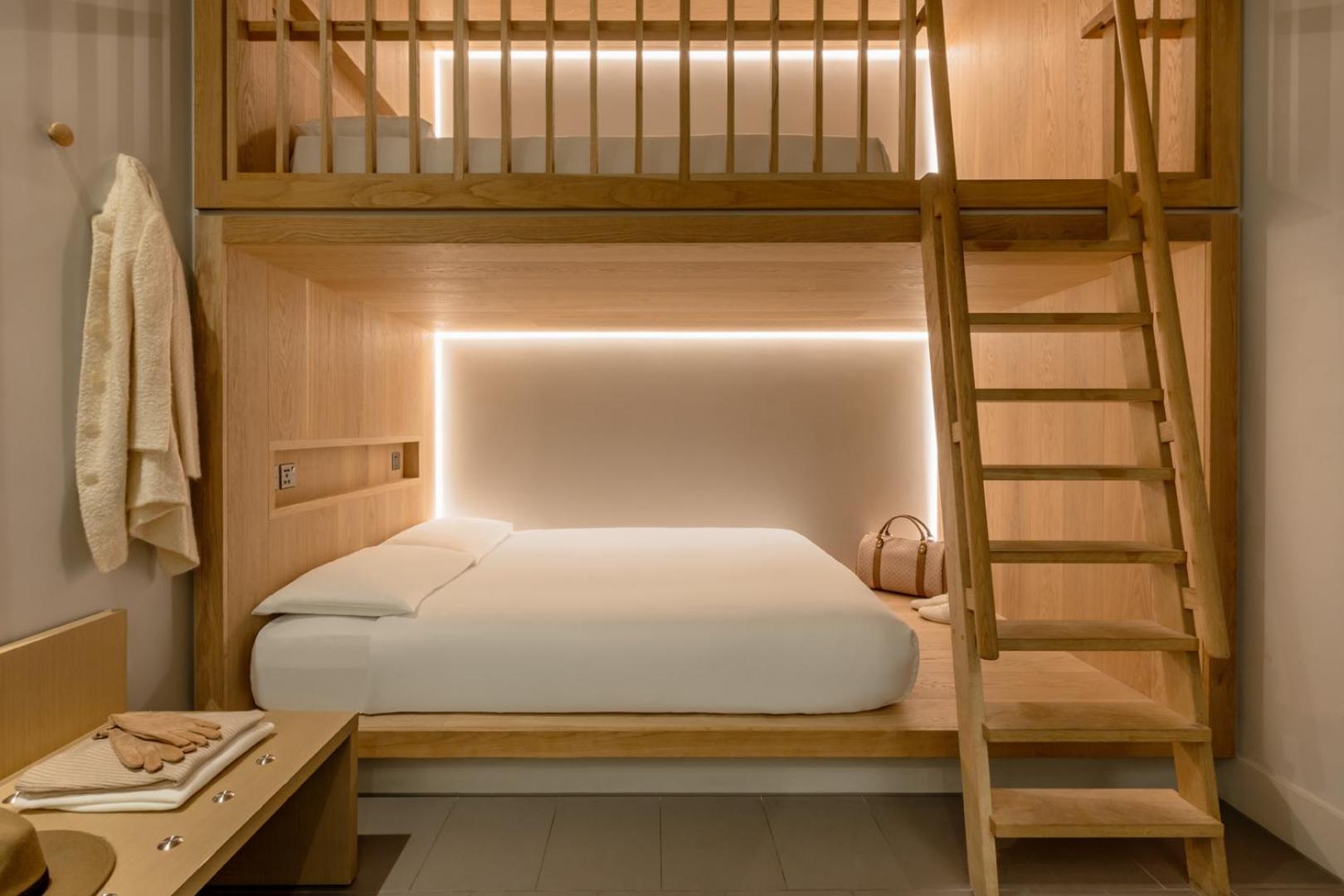 Cocoon 4 thumbnail 6