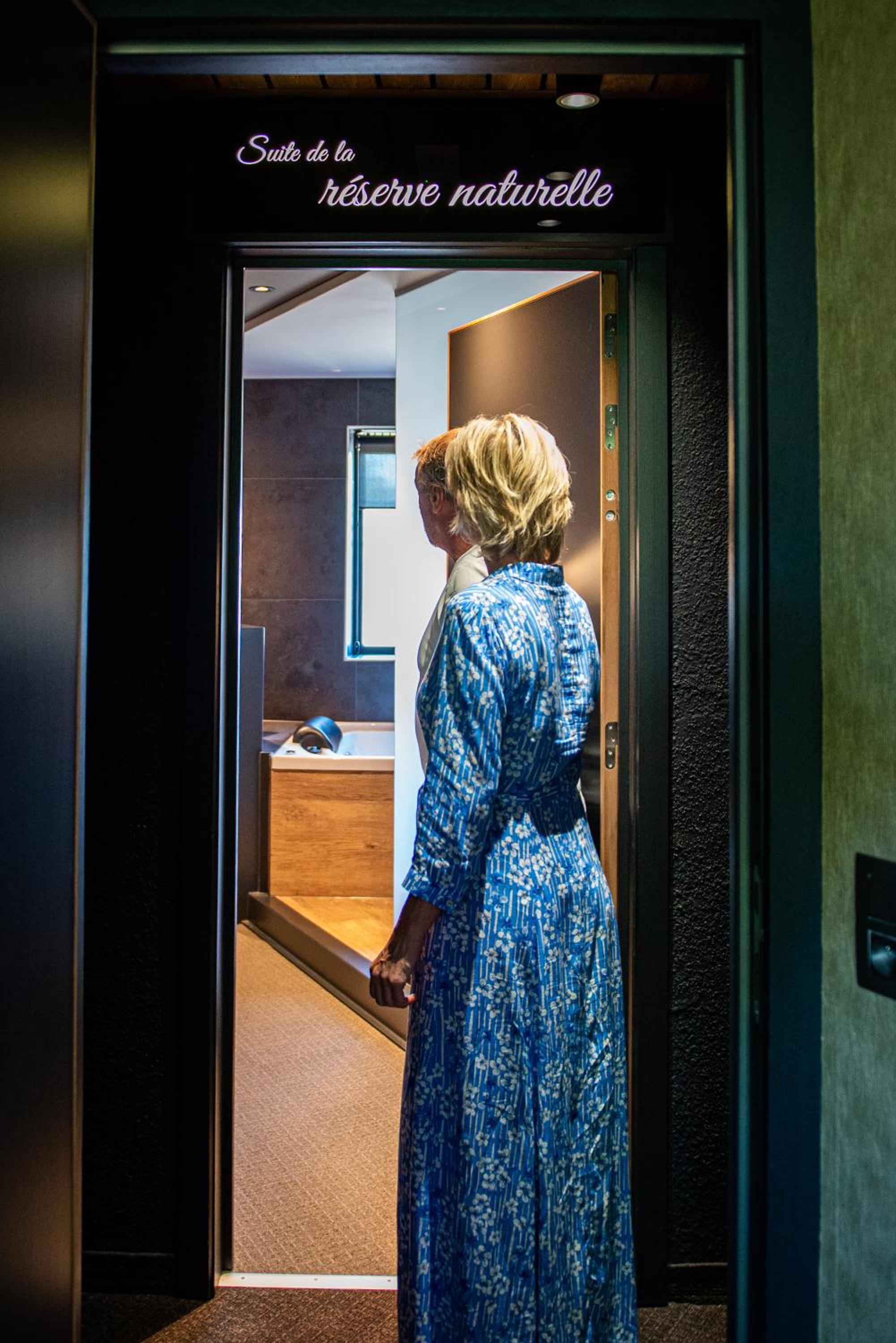 Suite - Photo 6