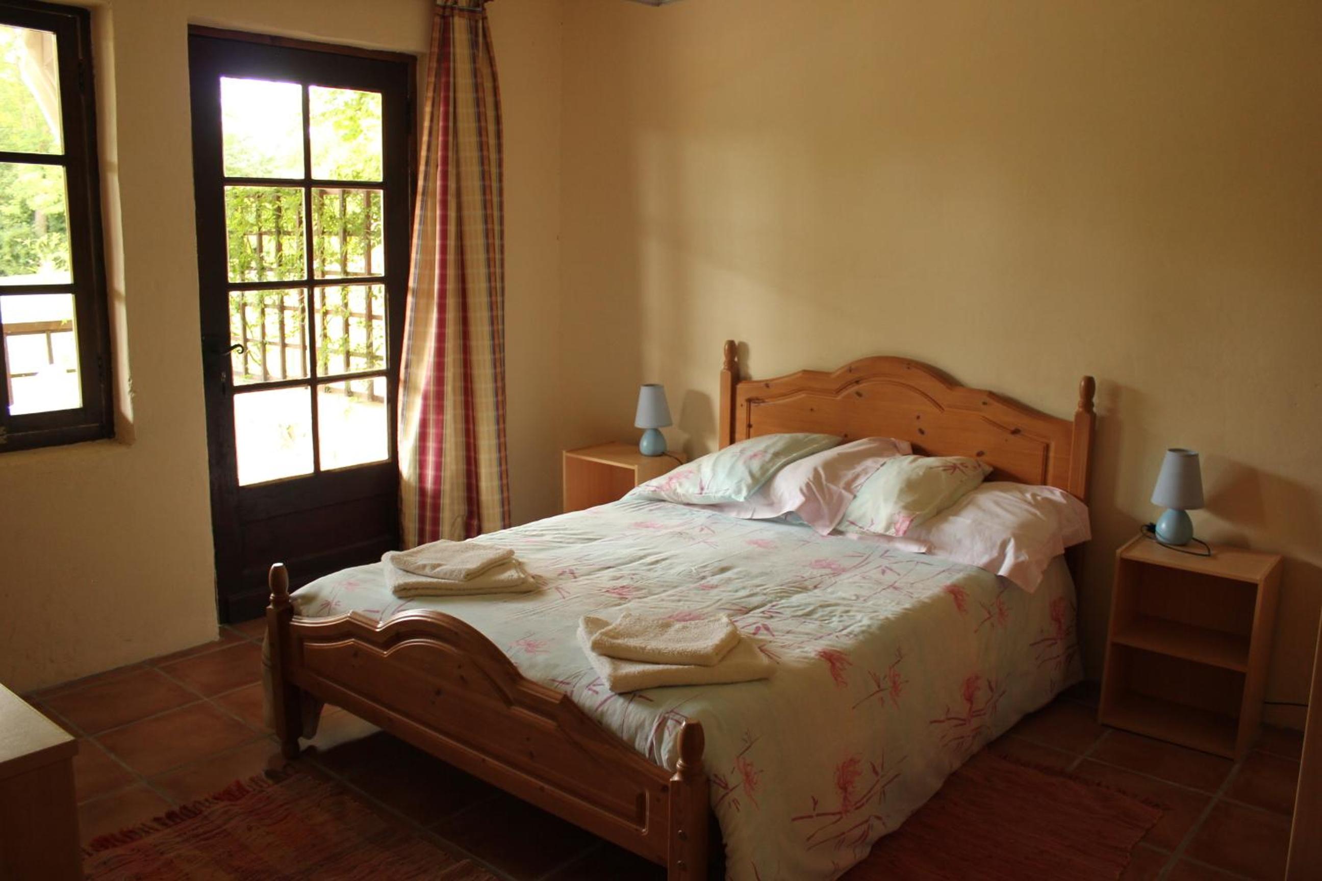 Three-Bedroom House photo 3