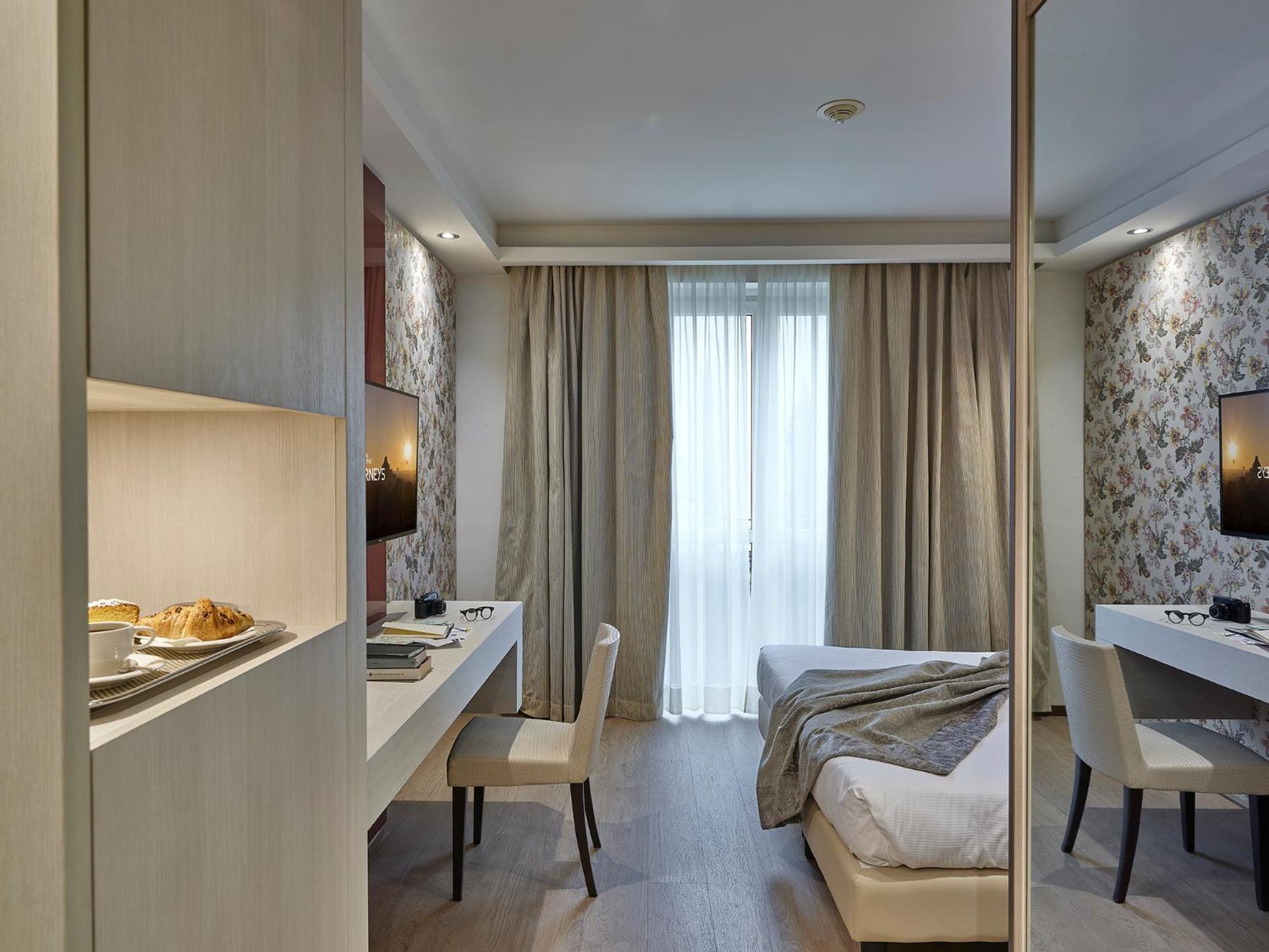 Deluxe Double Room - Photo 6