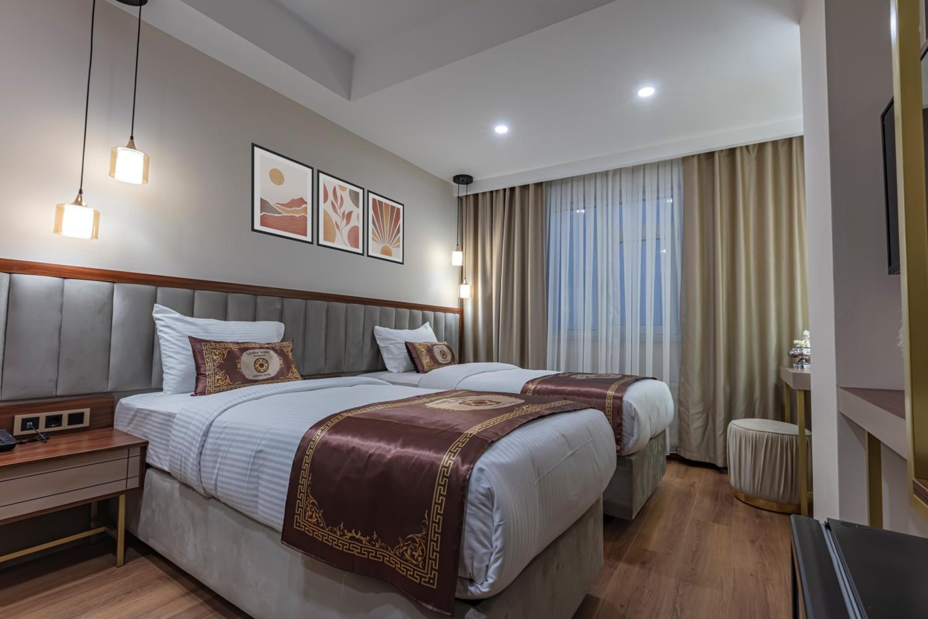 Standard Twin Room