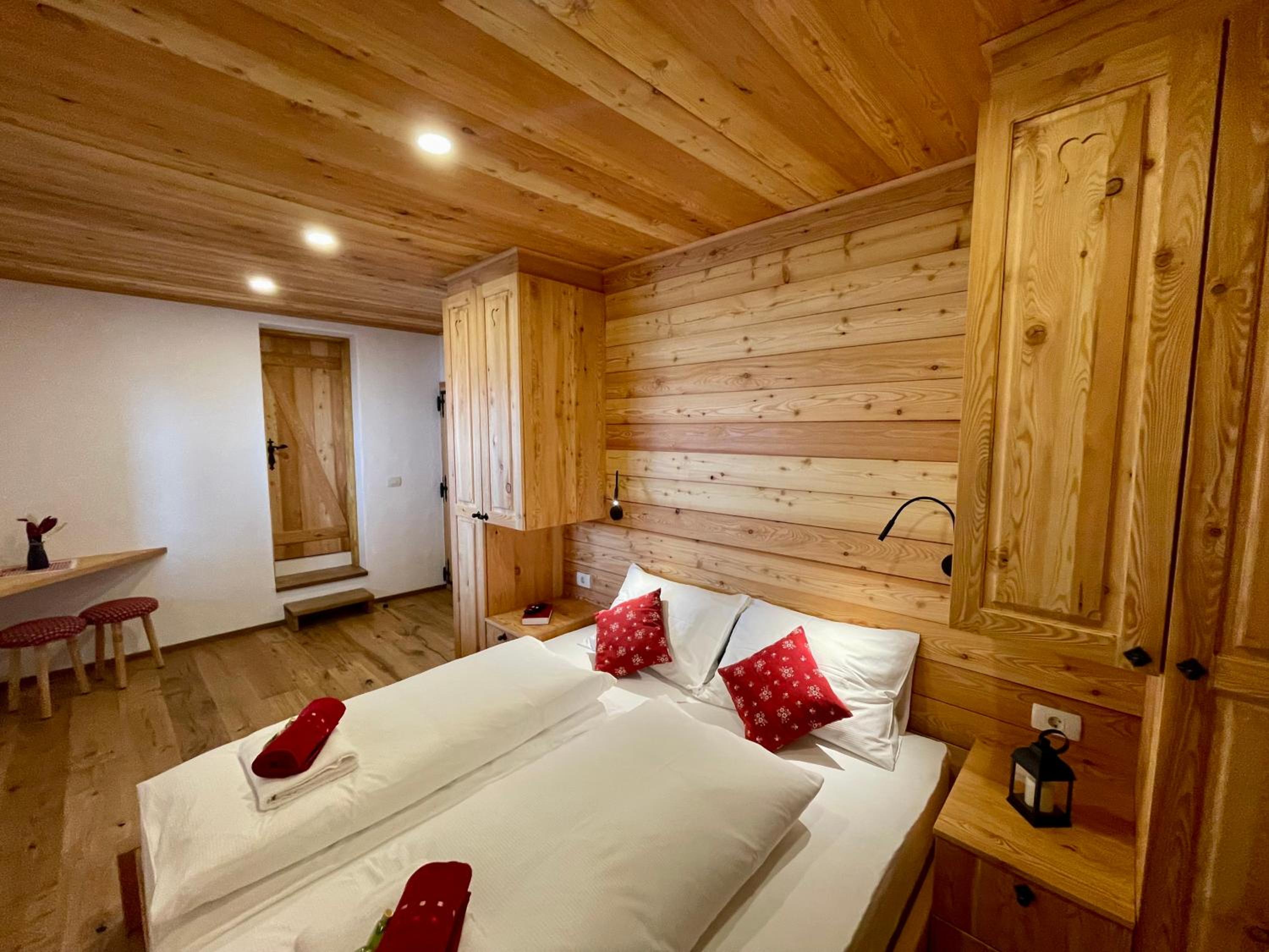 Double Room with Balcony photo 3