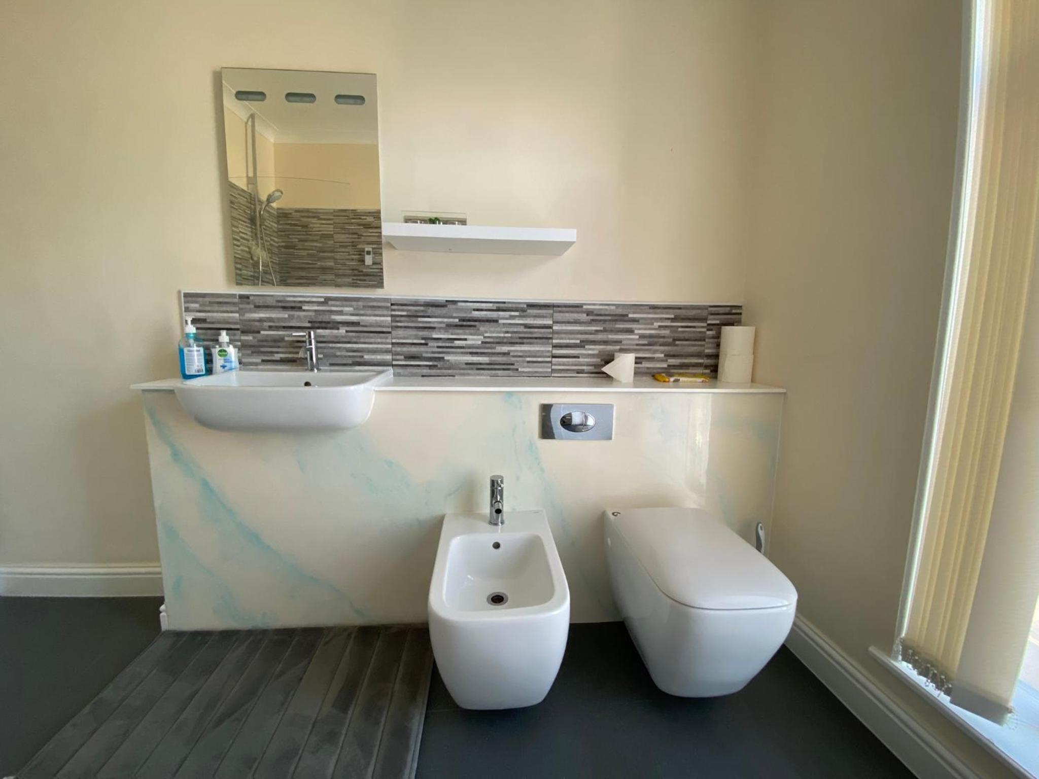 Apartment with Sea View - Photo 23