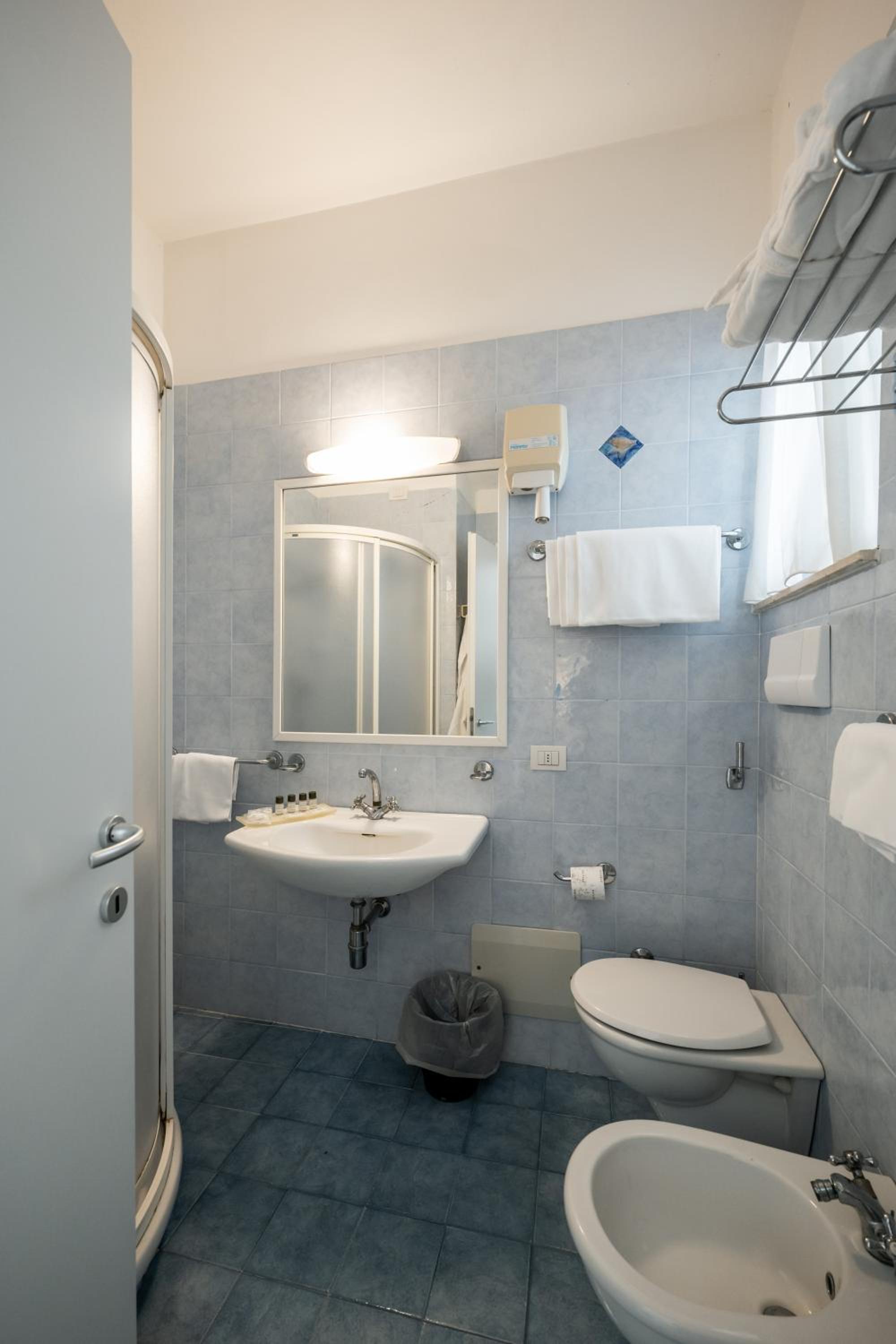 Superior Triple Room - Photo 4