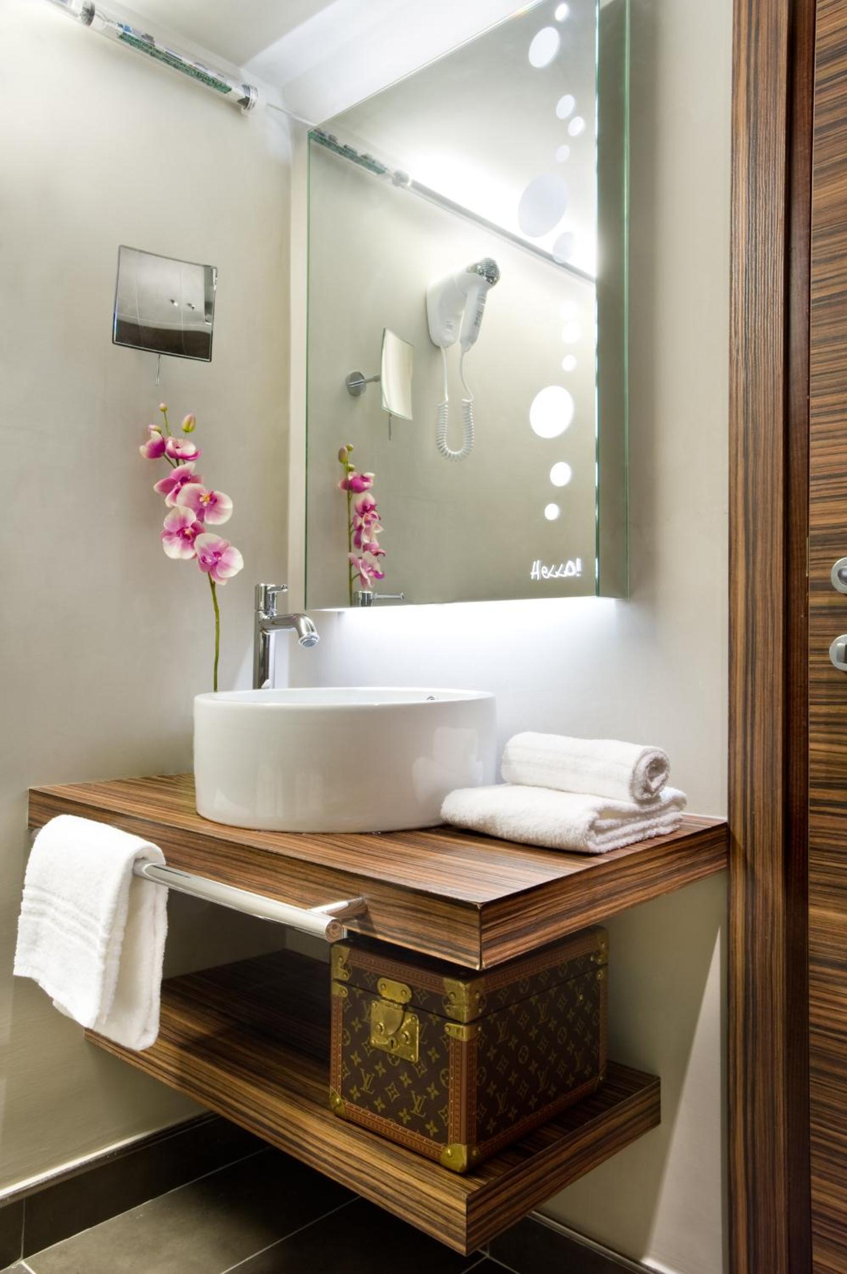 Superior Double or Twin Room - Photo 4