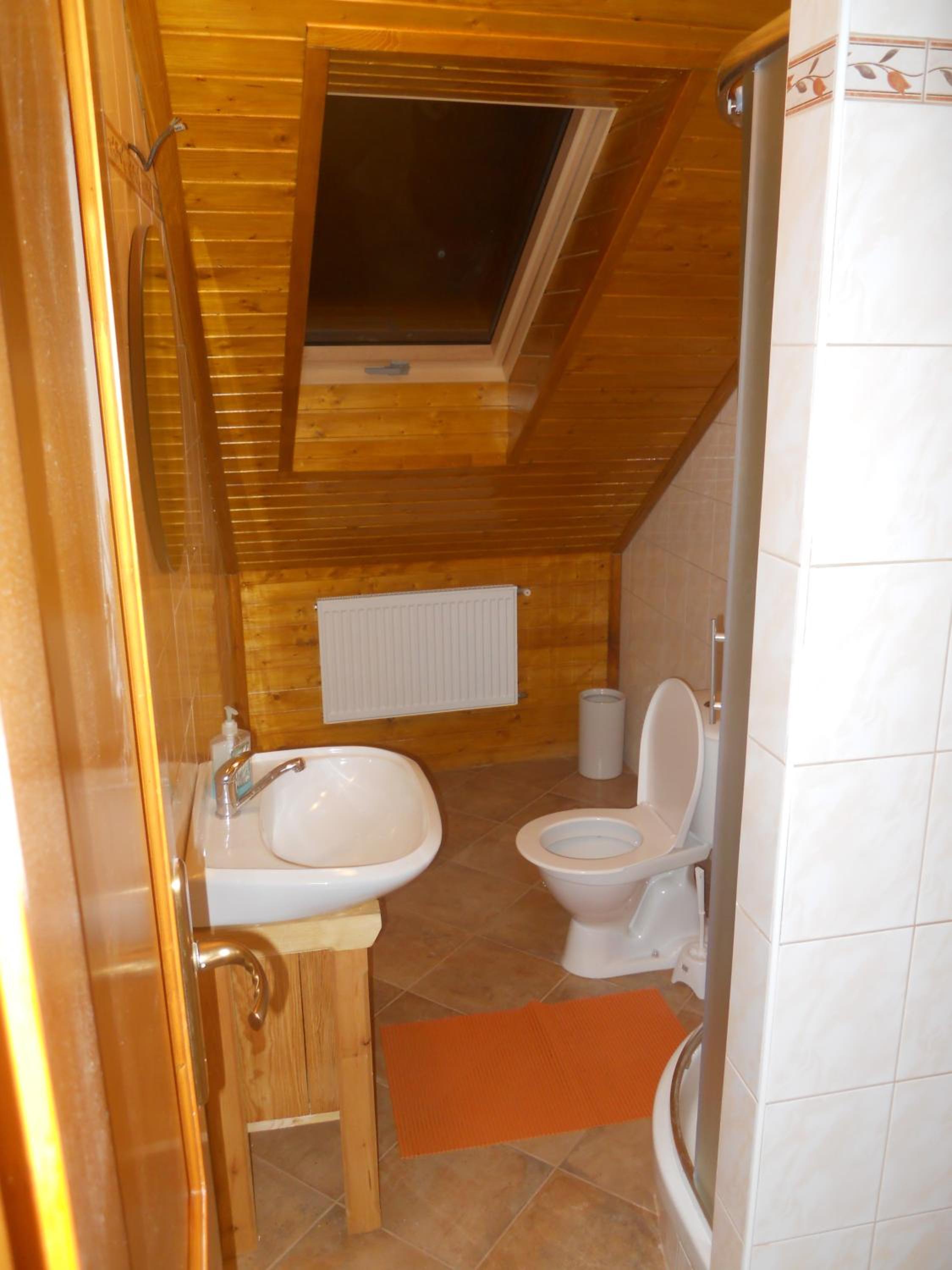 Family Room With Bathroom photo 2