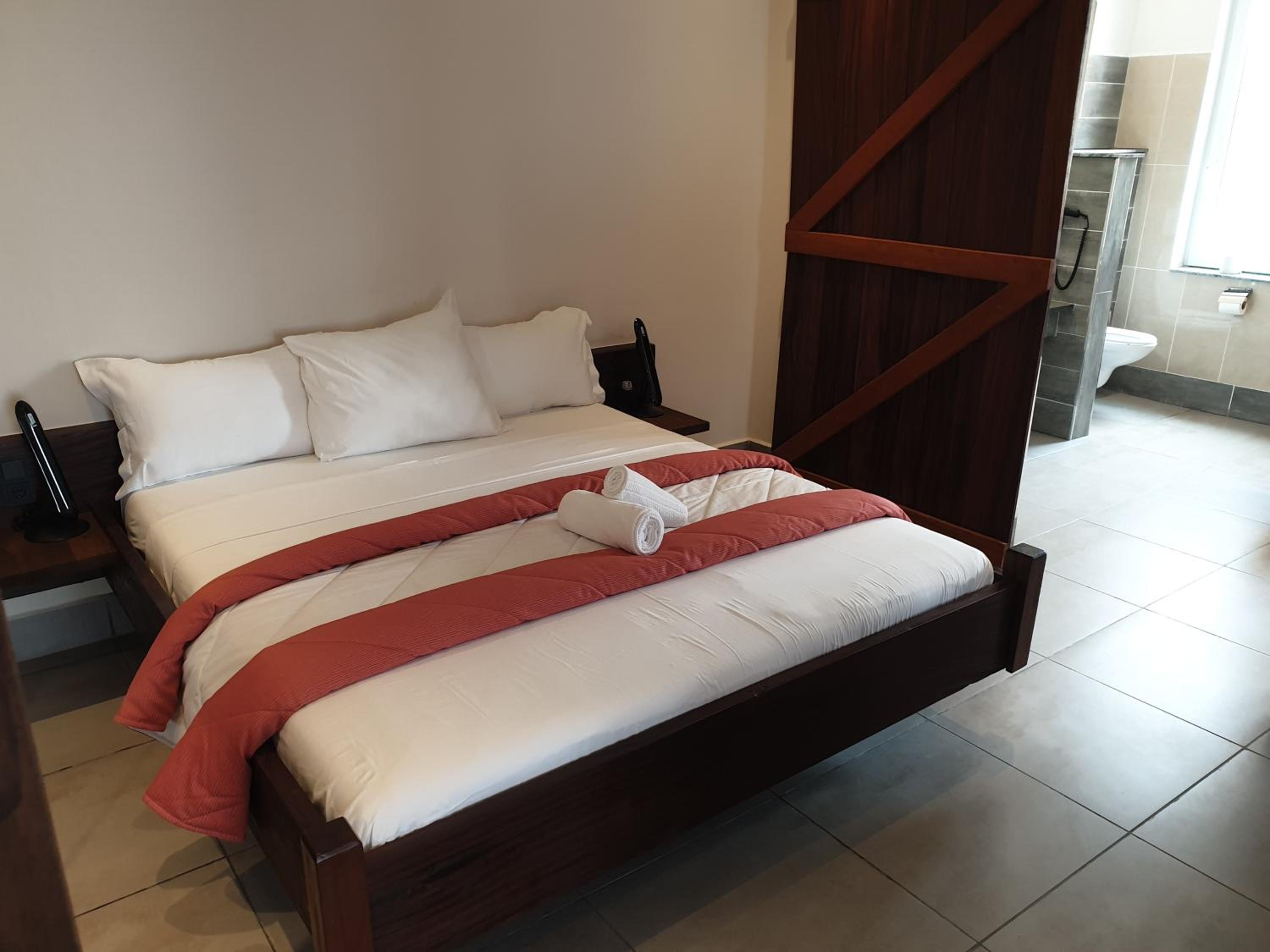 Superior King Suite