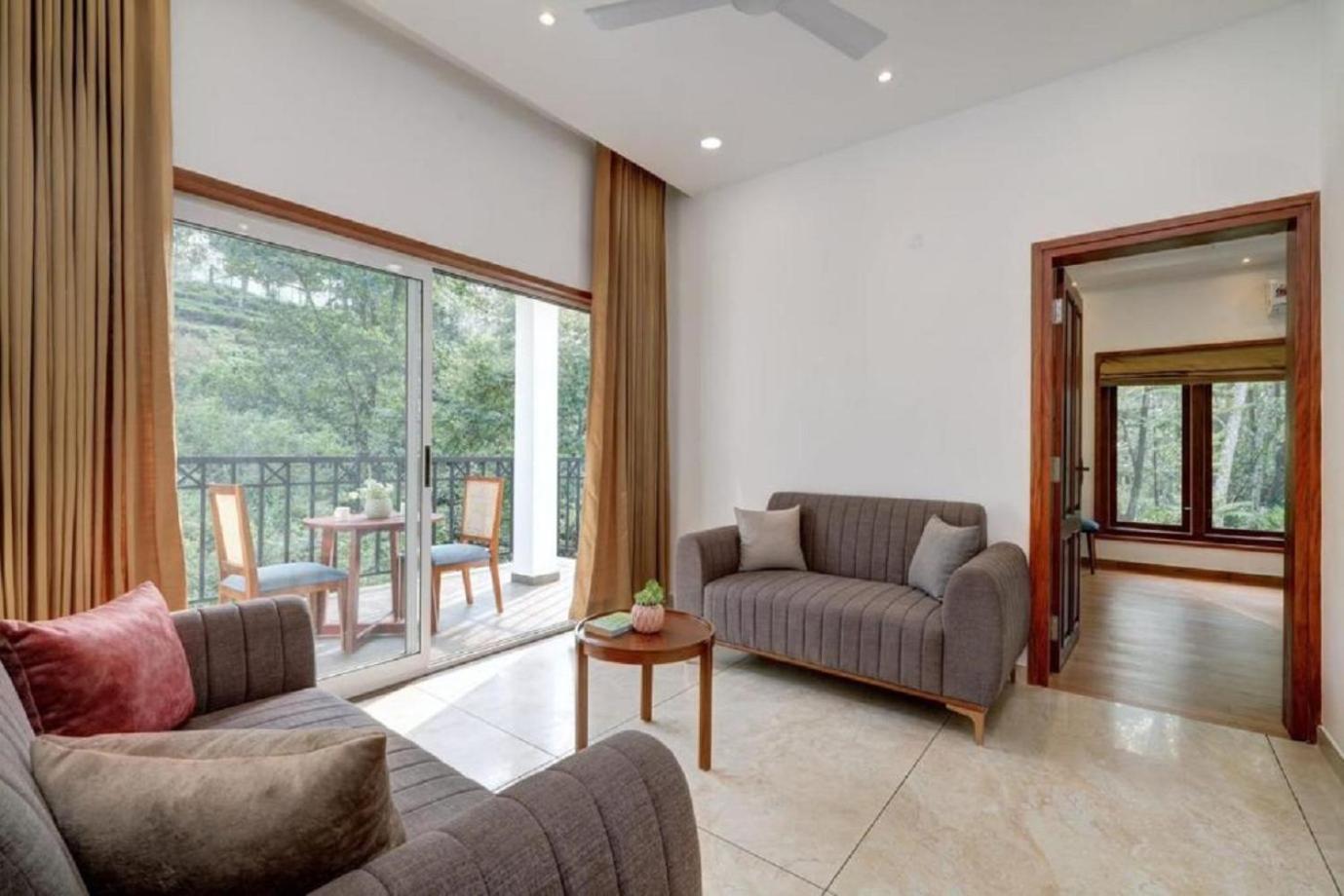 Deluxe Family Room photo 1