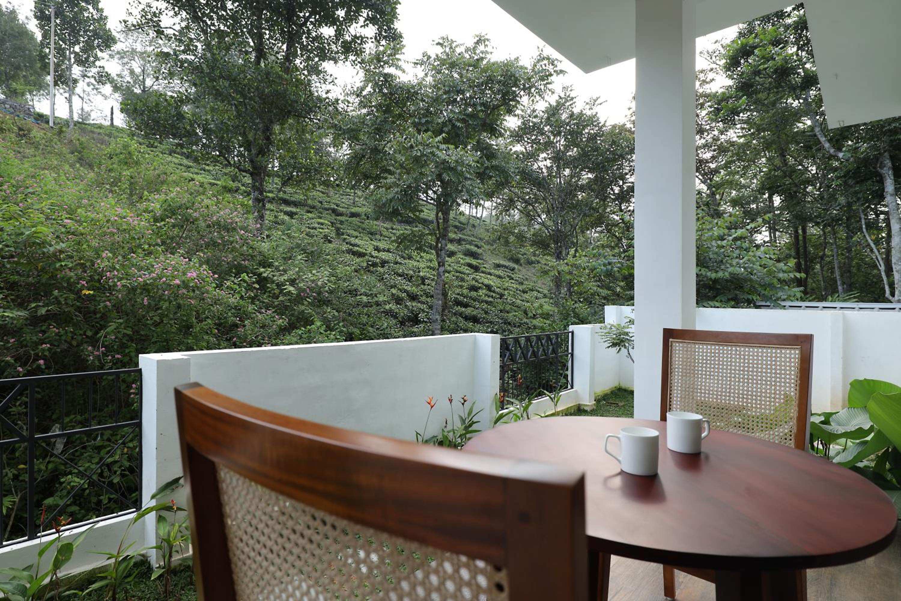Family Room with Garden View photo 2