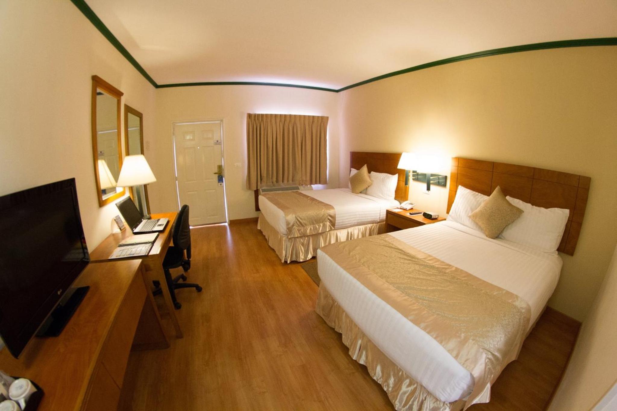 Deluxe Double Room with Two Double Beds photo 1