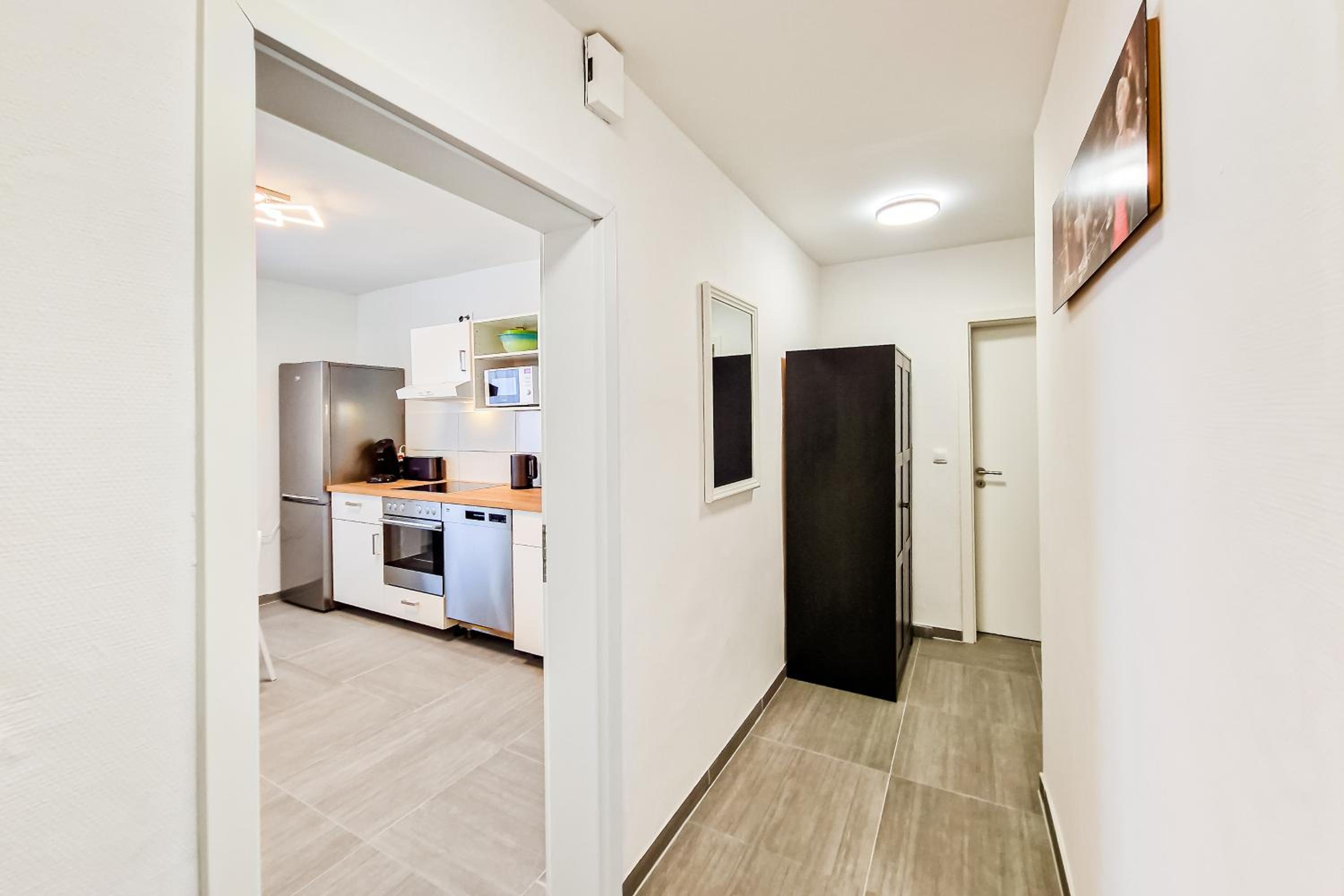Three-Bedroom Apartment with Balcony photo 3