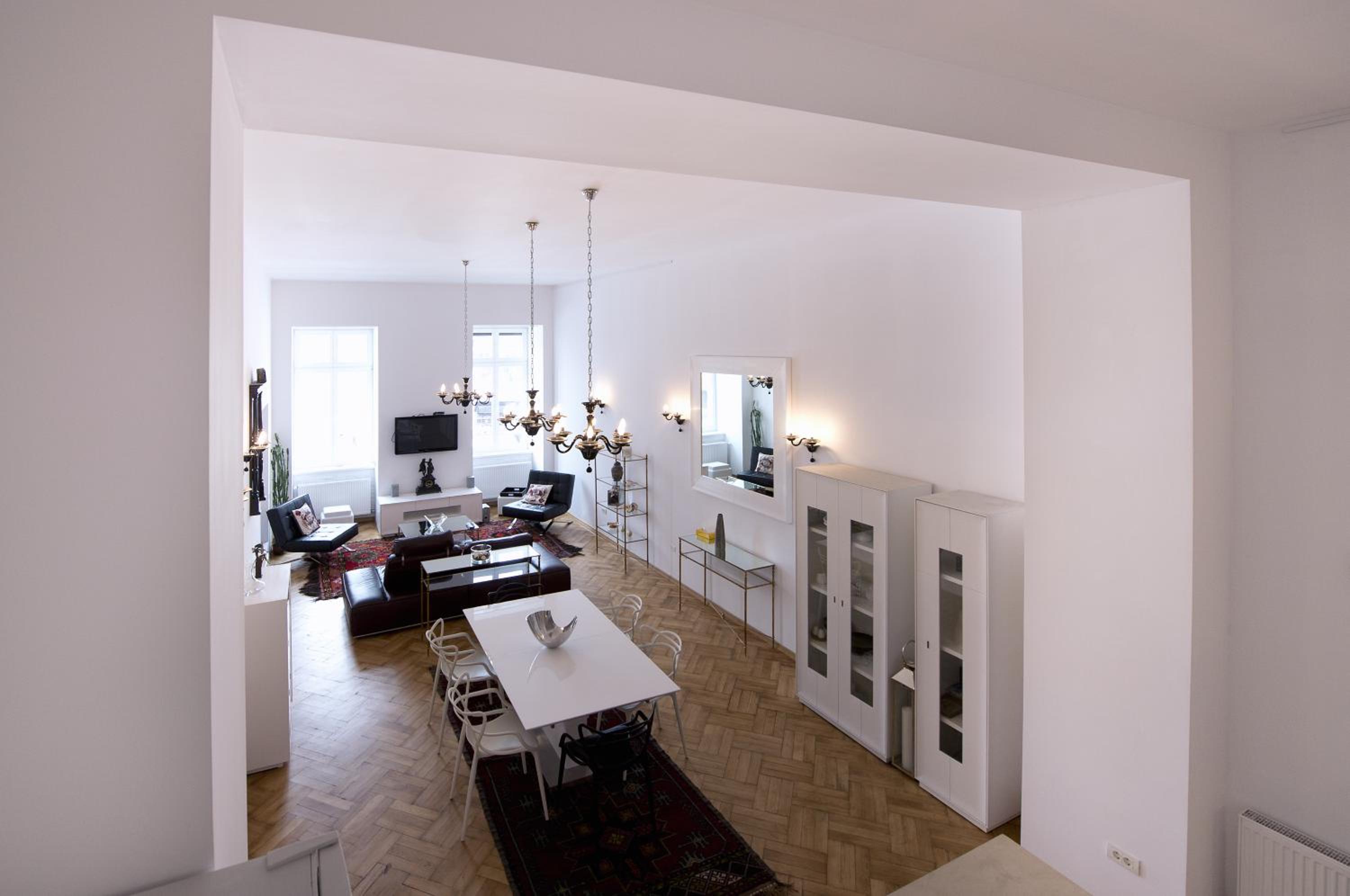 Superior Loft-type Studio - Photo 9