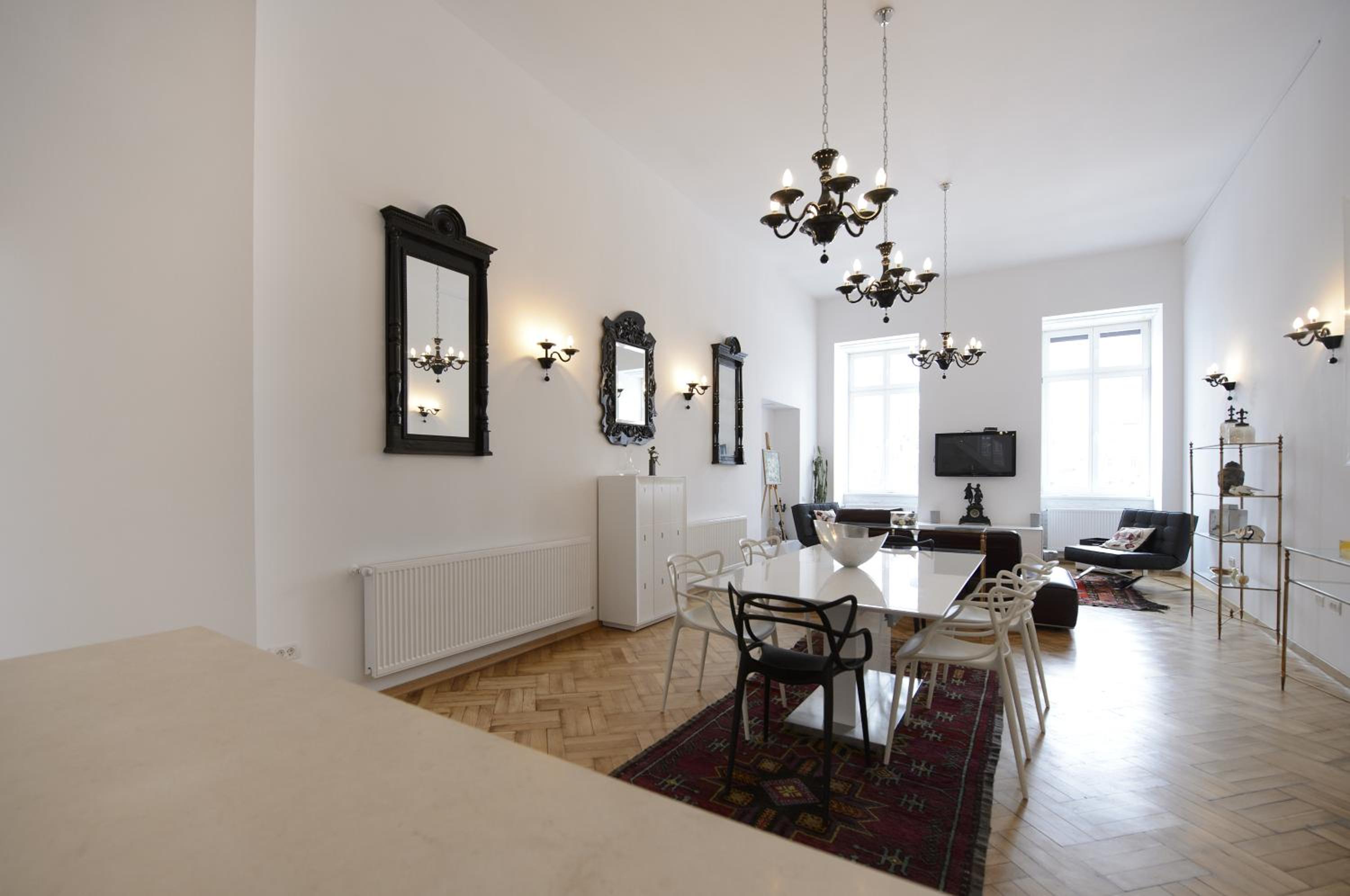 Superior Loft-type Studio - Photo 8