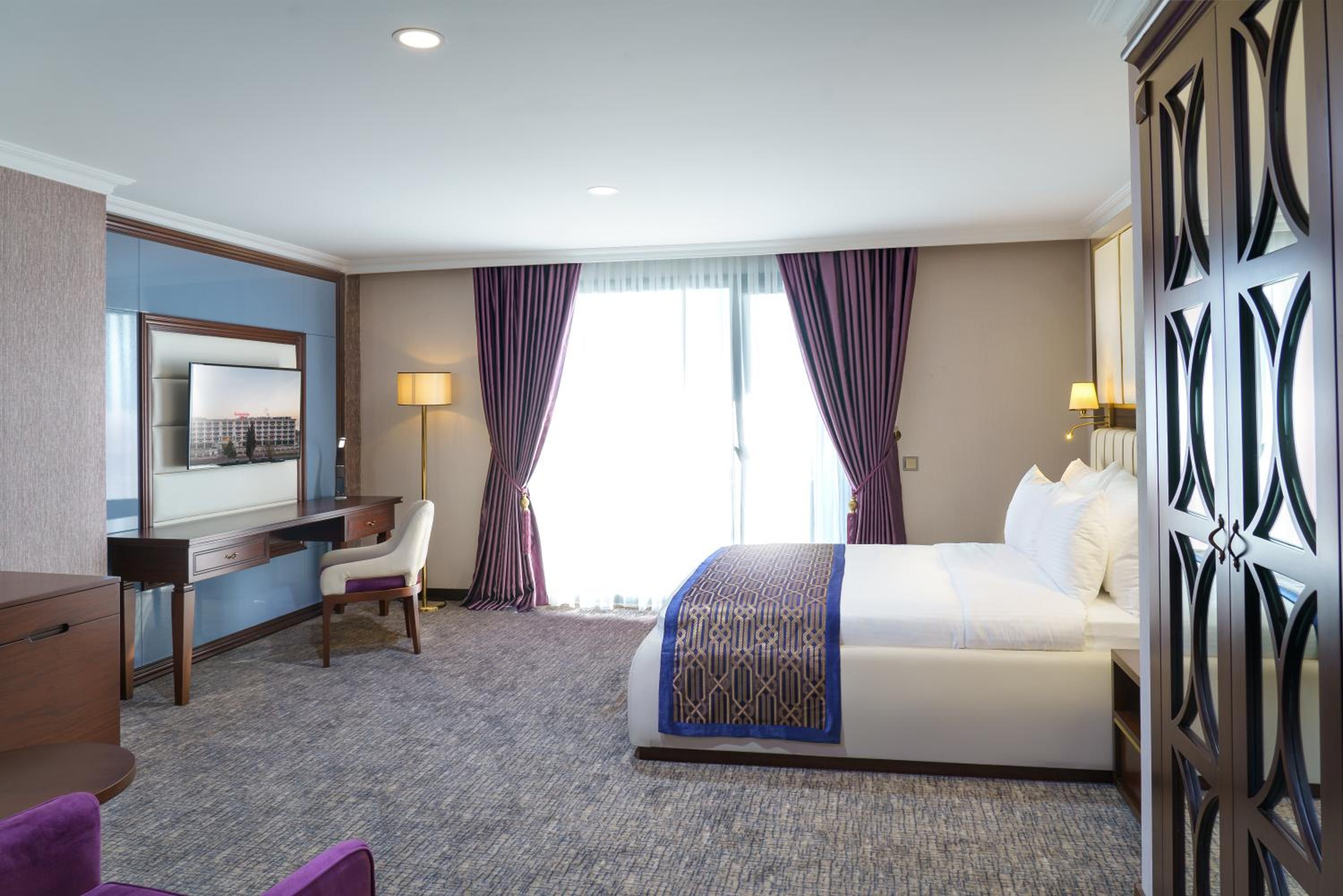 Deluxe Double Room with Sea View - Photo 7