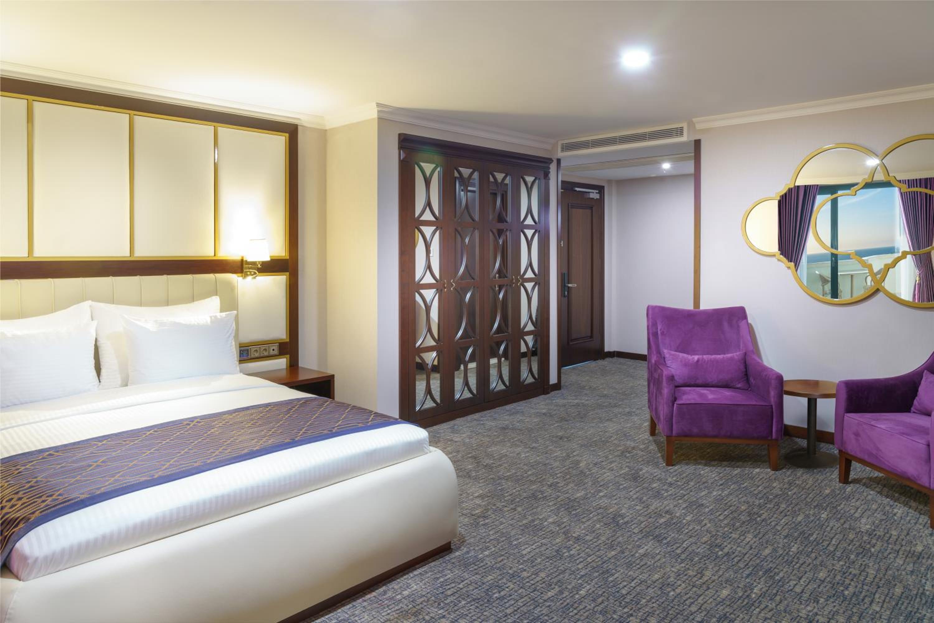Deluxe Double Room with Sea View - Photo 6