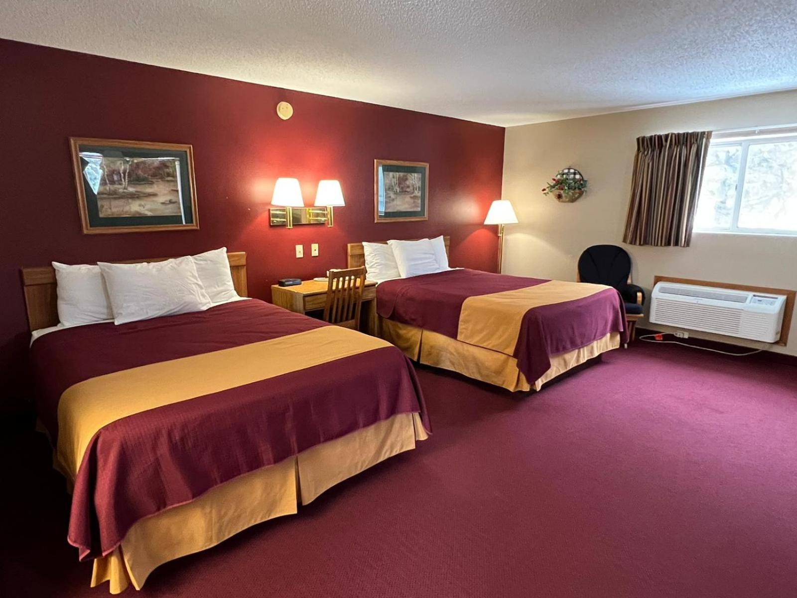 Queen Suite photo 1