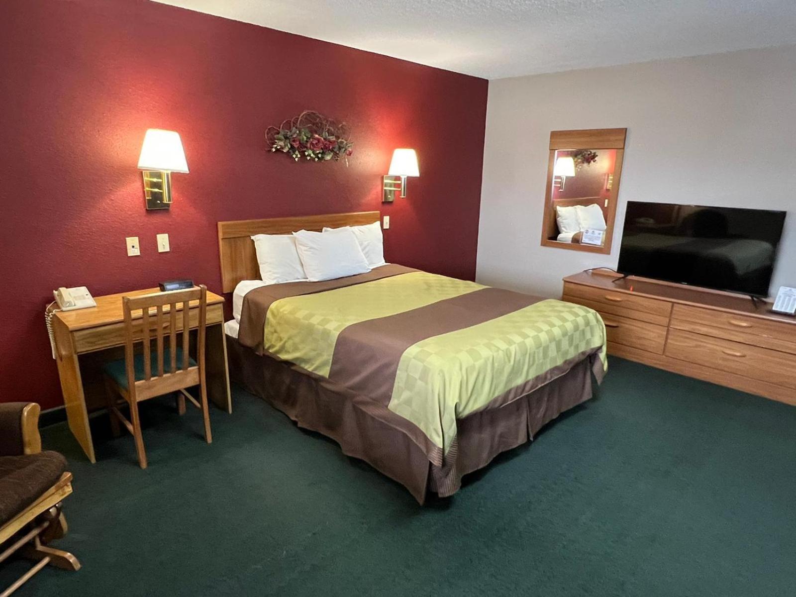 Queen Room - Photo 1