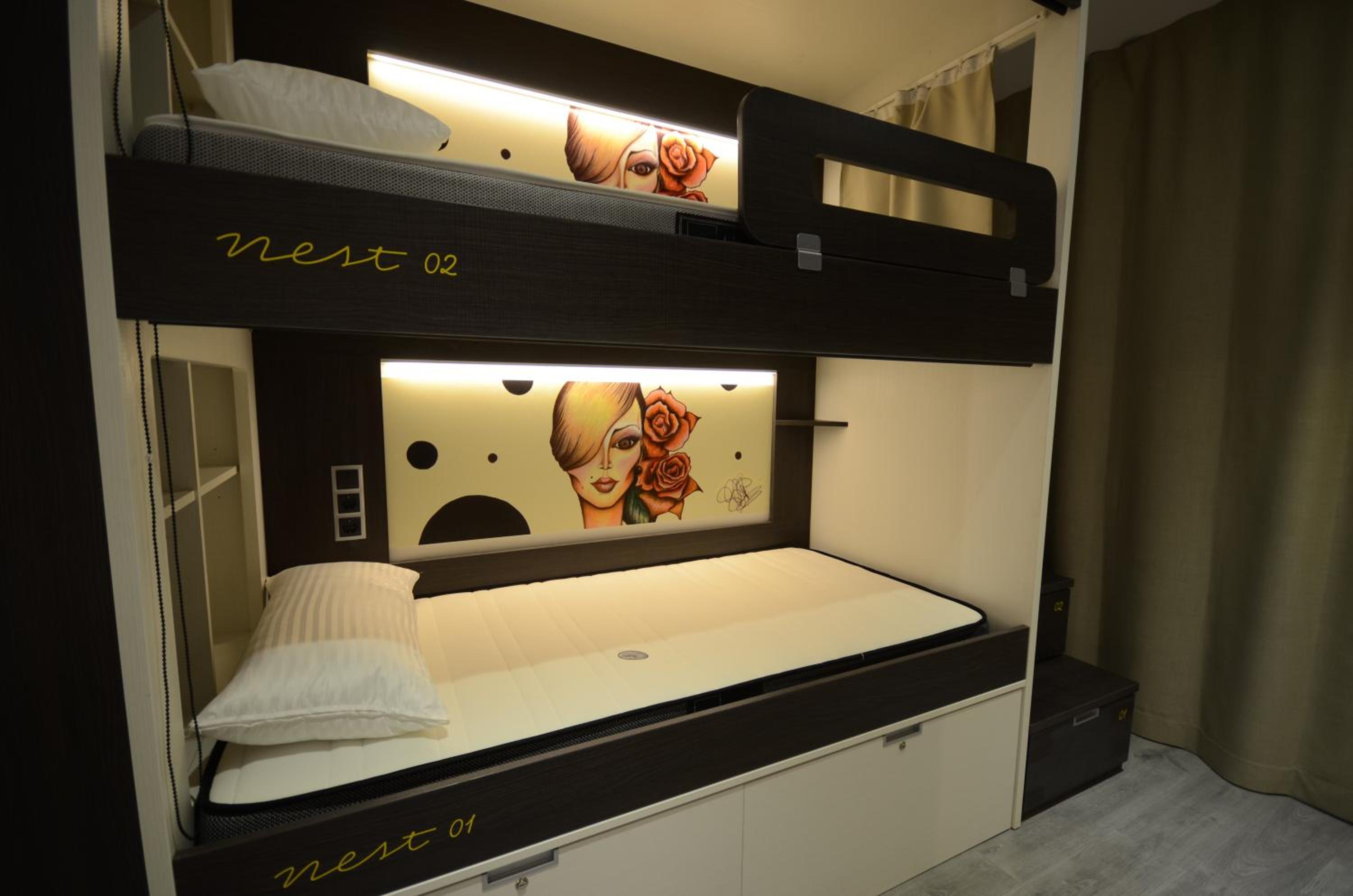 Bed in 4-Bed Mixed Dormitory Room photo 3