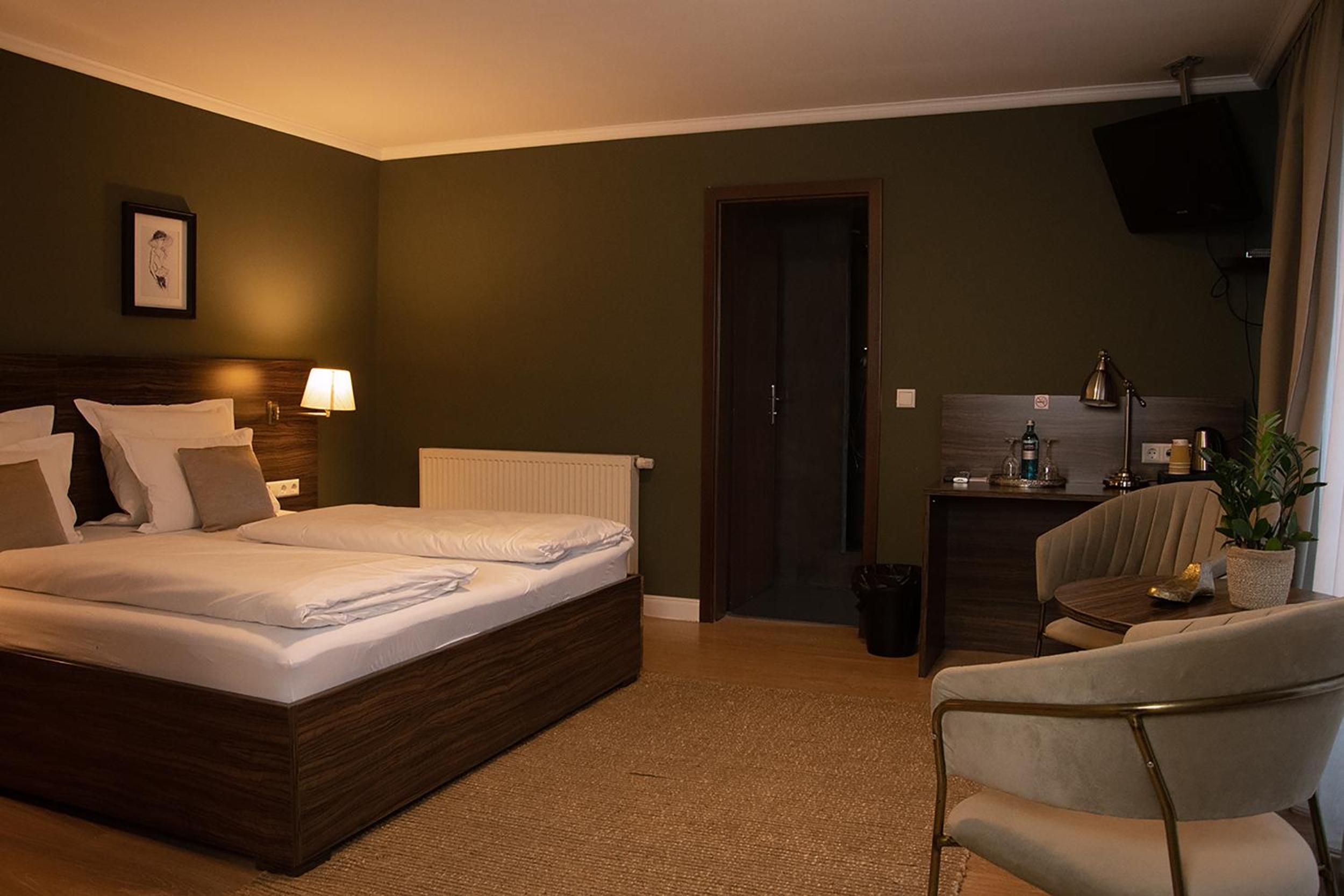 Deluxe Double Room with Balcony - Photo 1