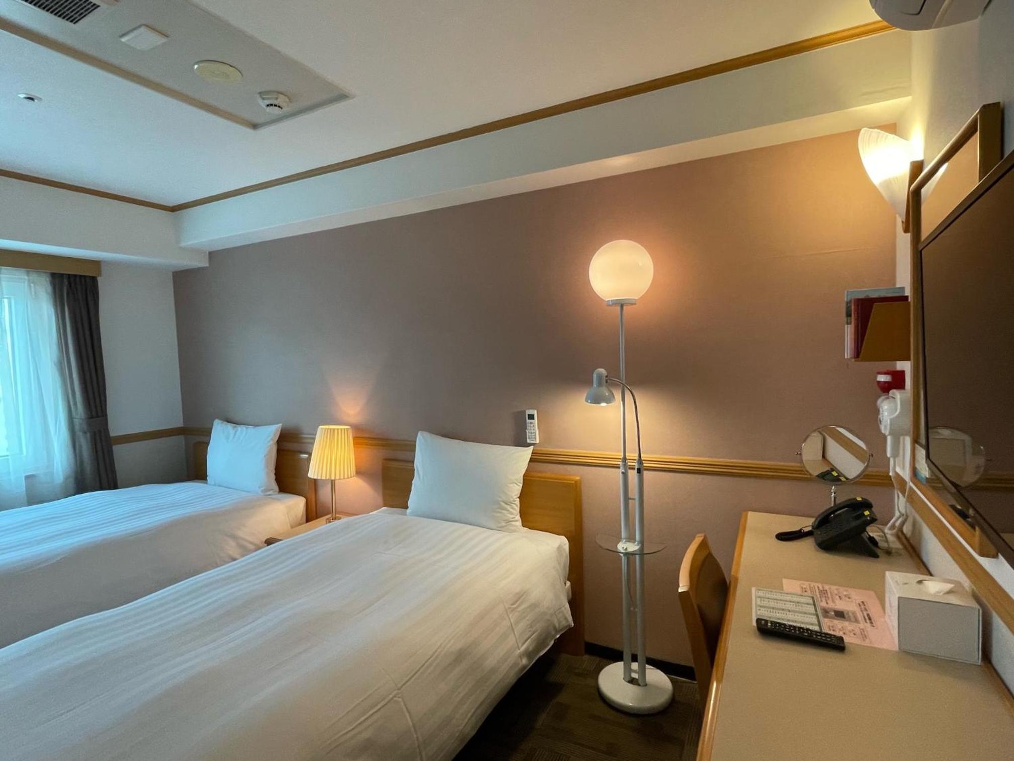Standard Twin Room - Non-Smoking - Photo 2
