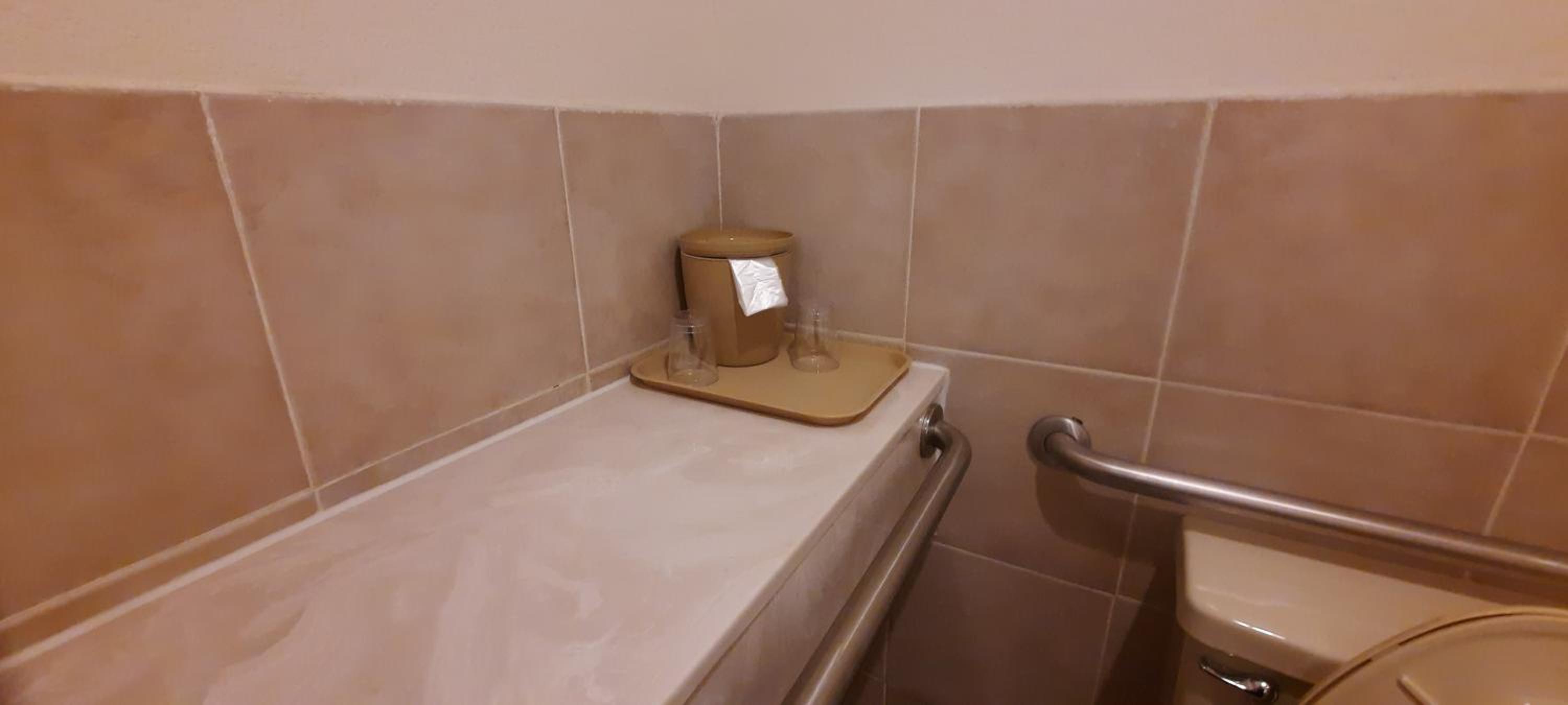 Queen Room with Two Queen Beds - Accessible/Non-Smoking  - Photo 2