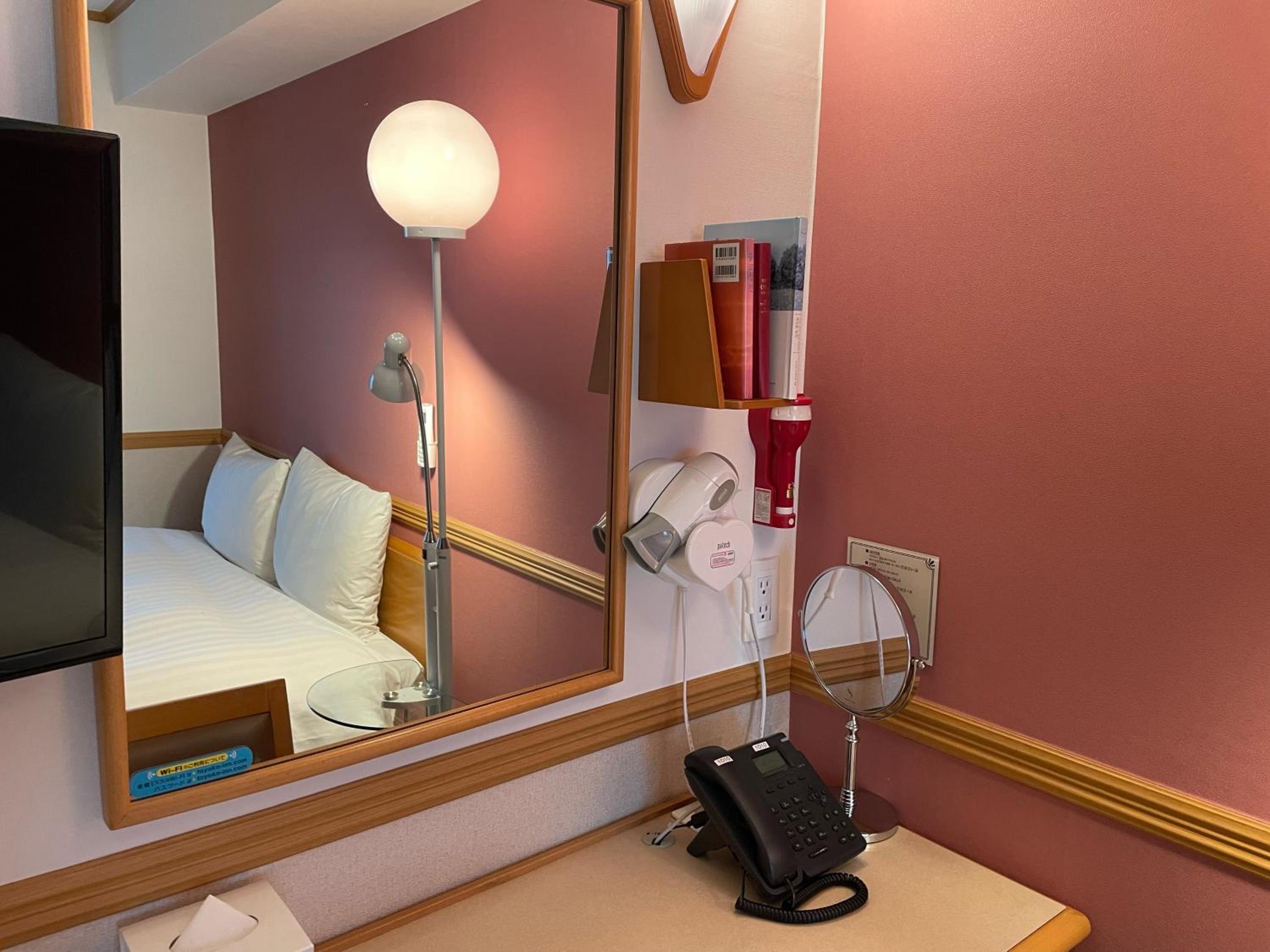 Standard Double Room - Non-Smoking - Photo 4