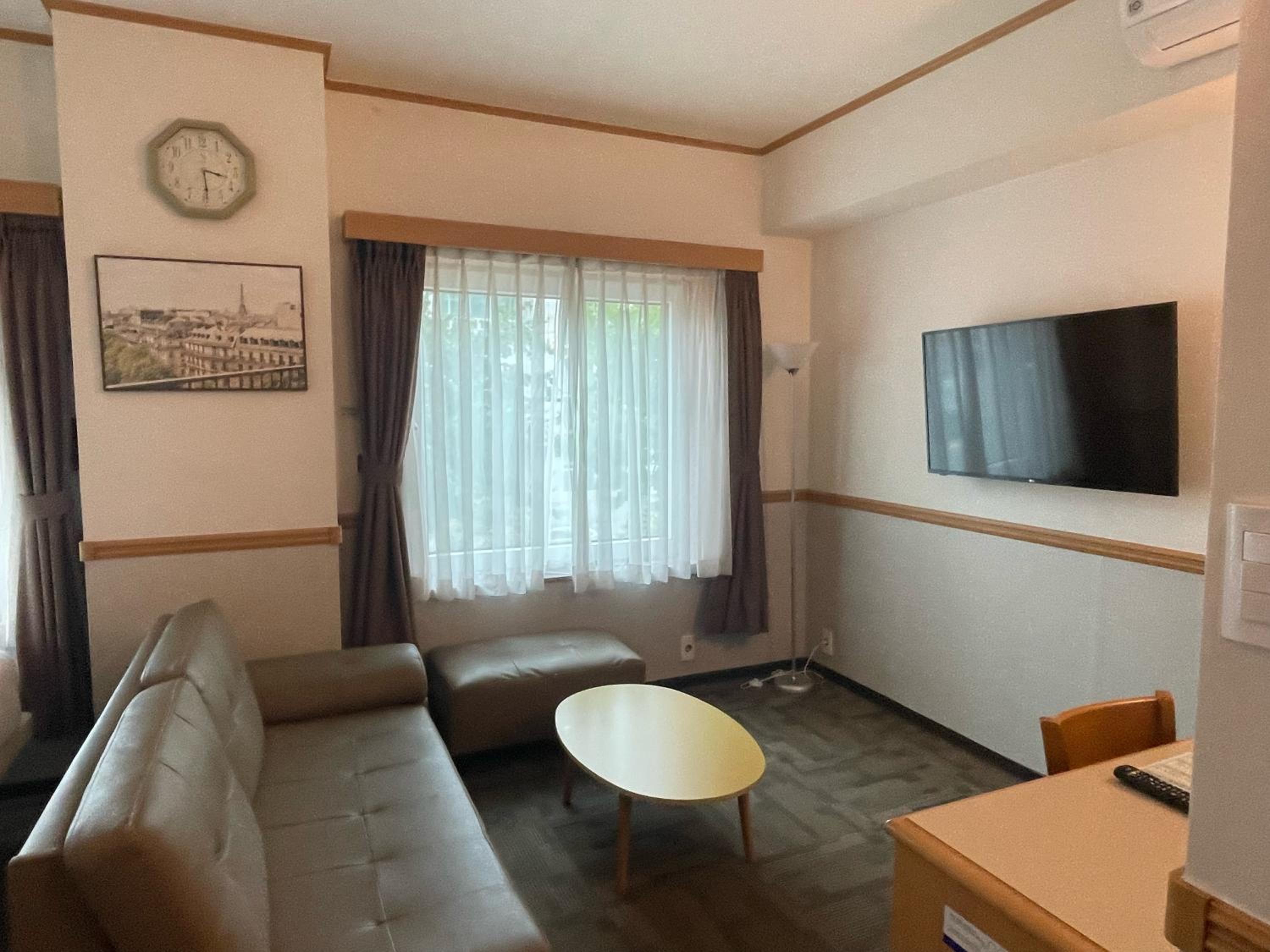 Deluxe Twin Room - Non-Smoking photo 3