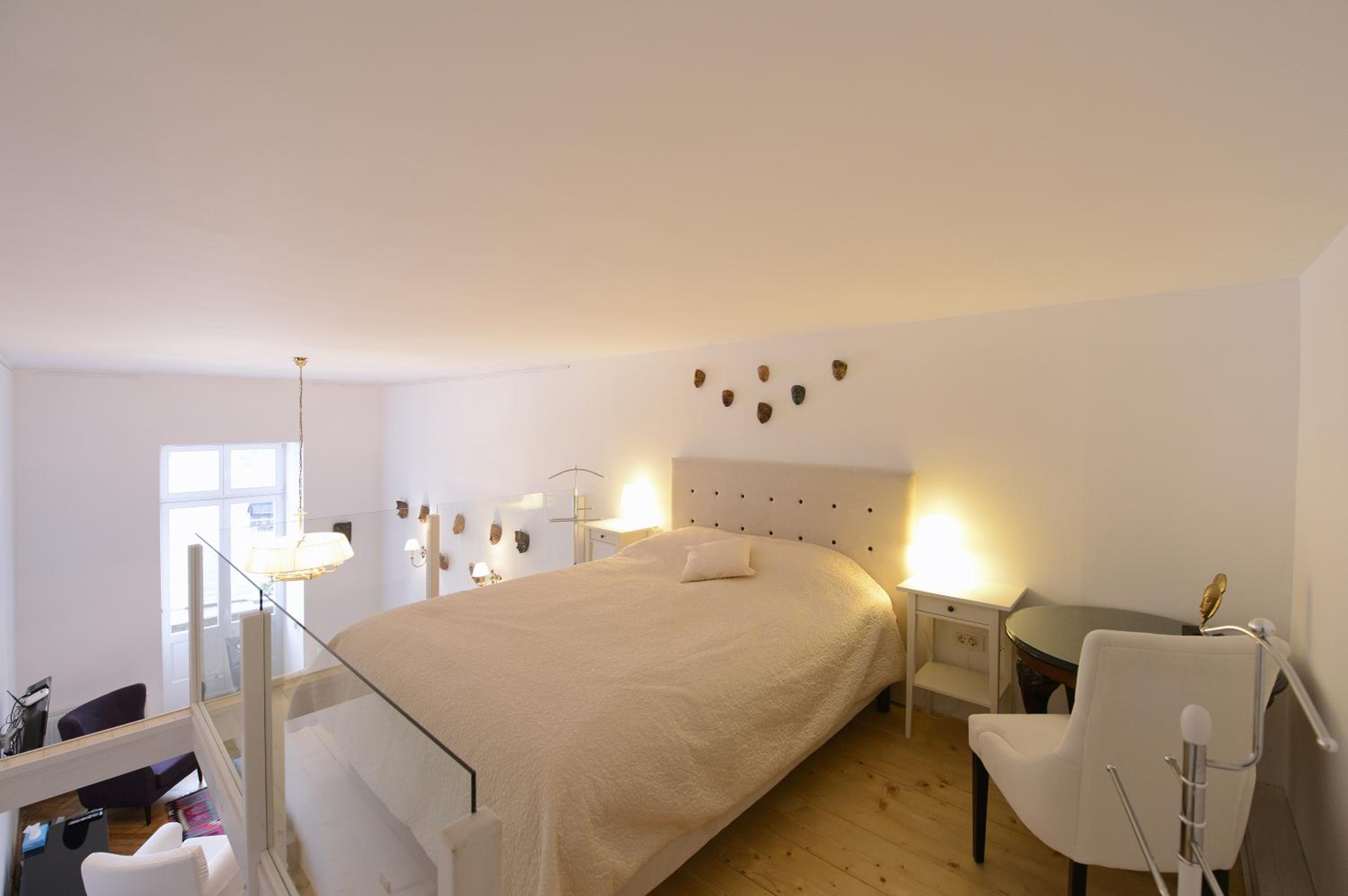 Loft-type Studio with Balcony - Photo 28