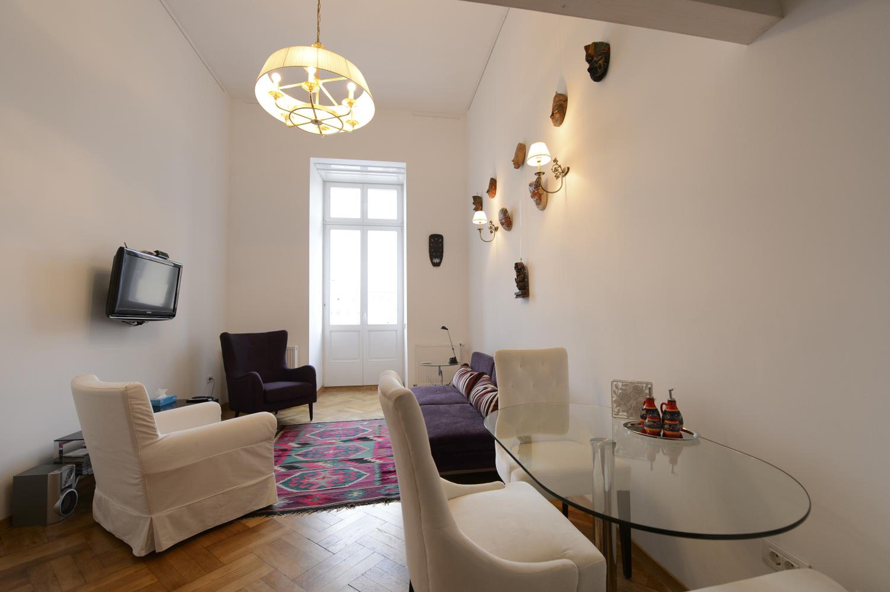 Loft-type Studio with Balcony - Photo 25