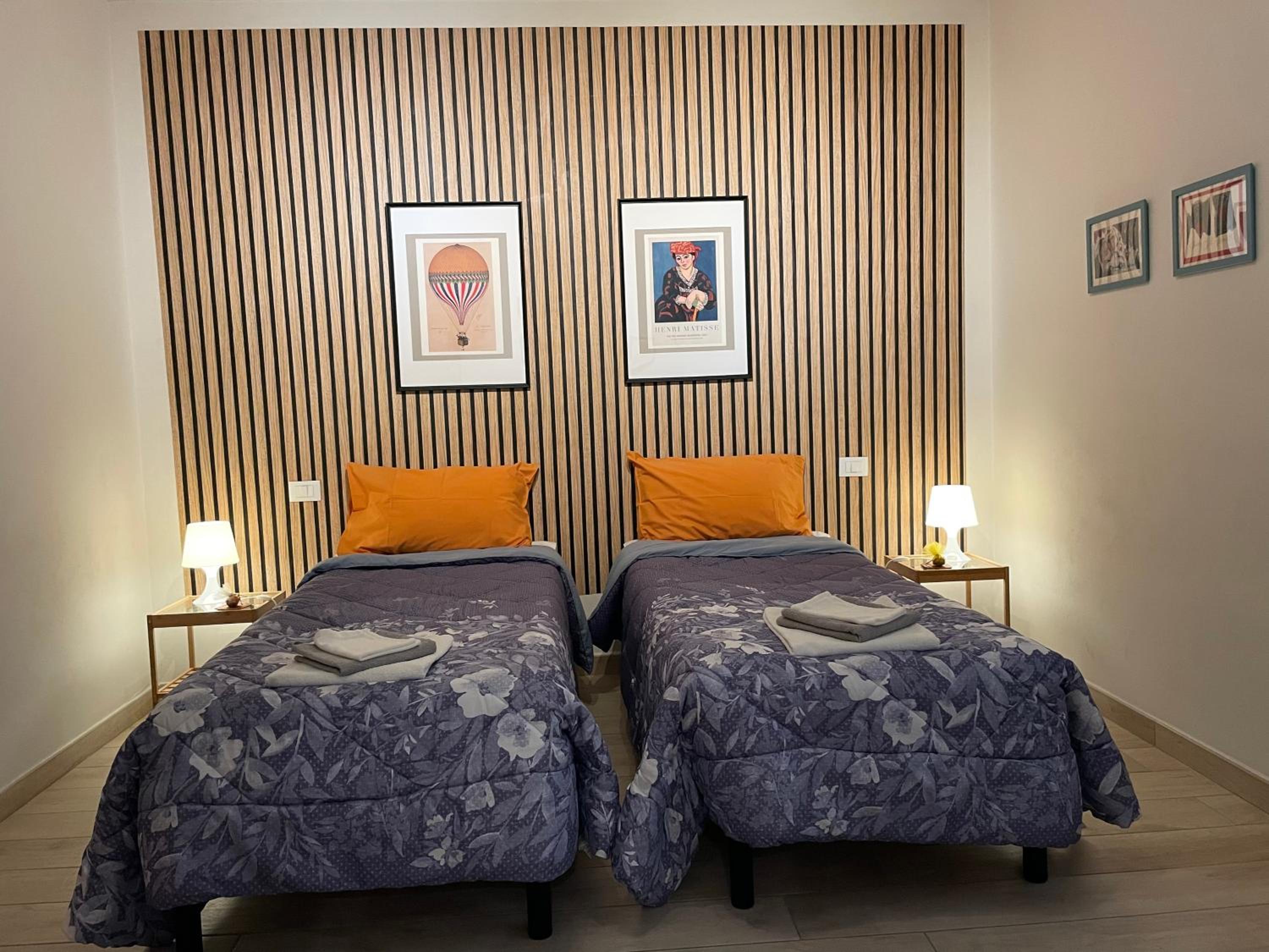Twin Room With Shared Bathroom photo 1