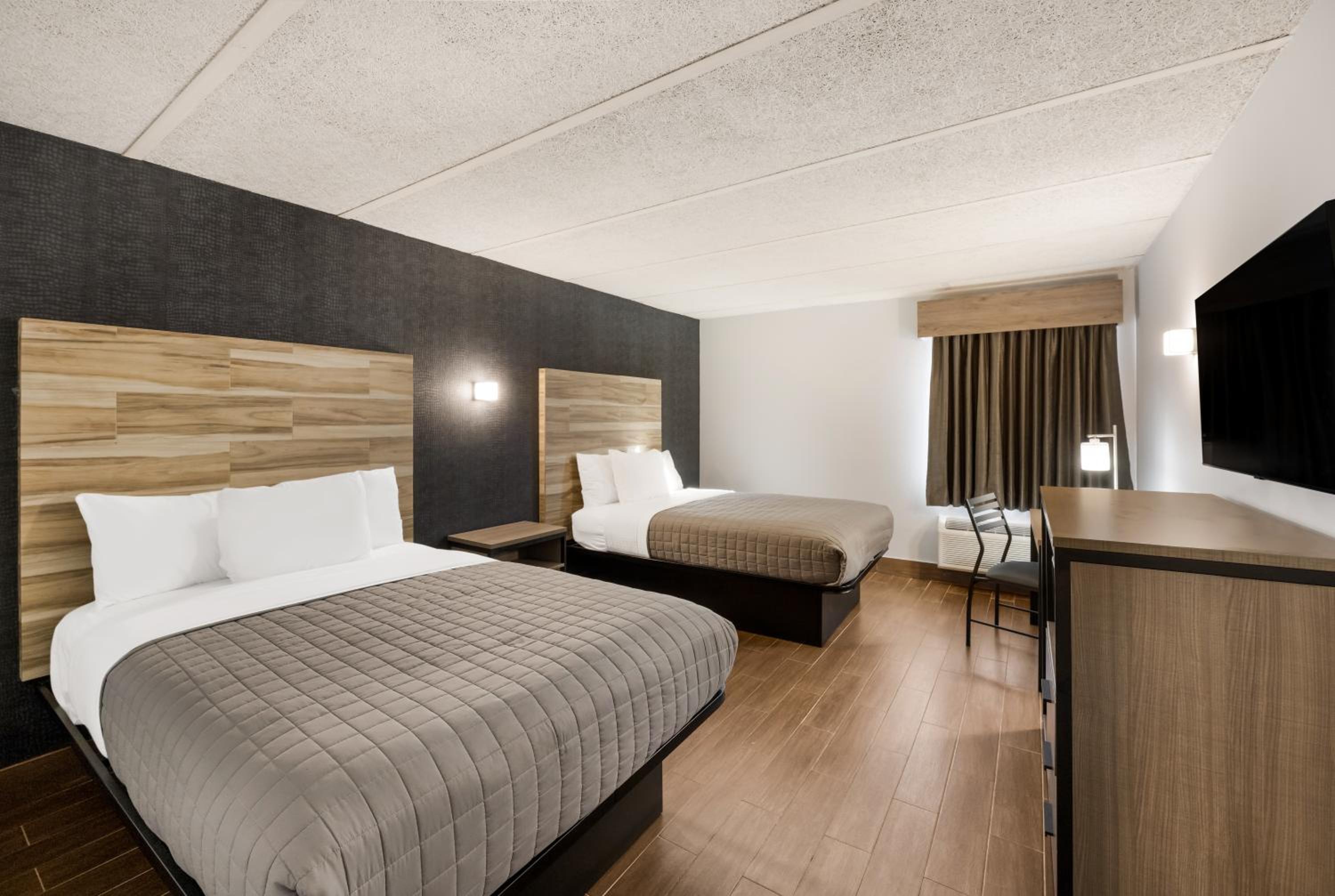 Deluxe Double Room - Photo 10