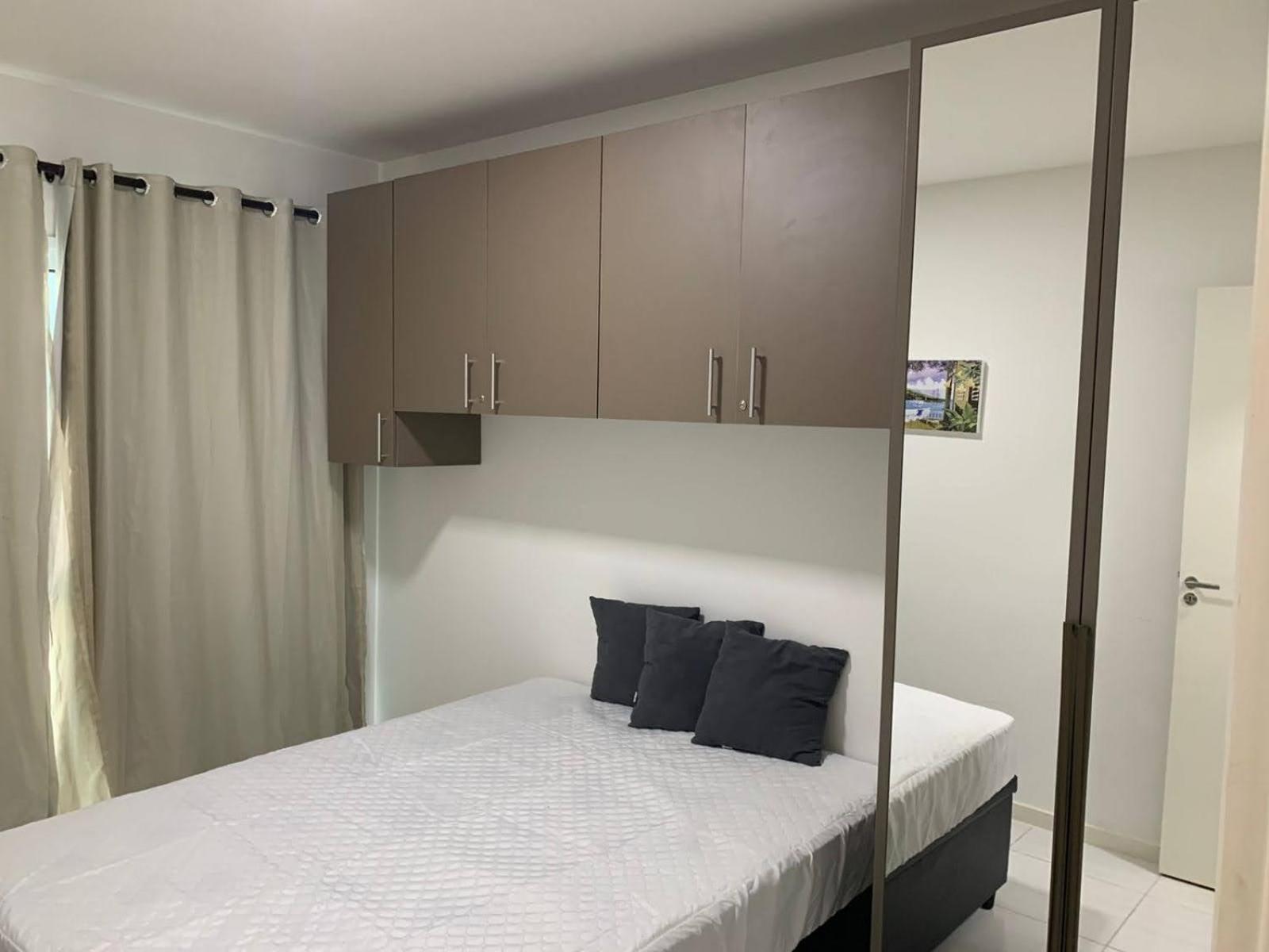 One-Bedroom Apartment - Photo 3