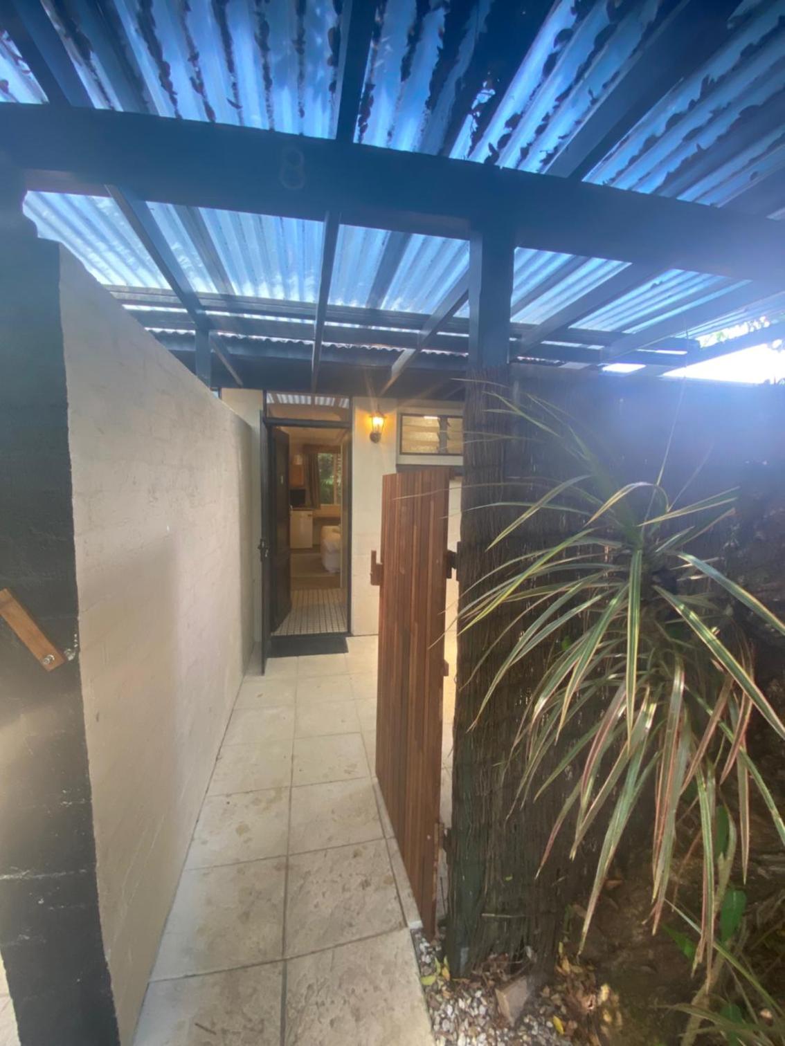 Standard Double Room with Courtyard - Photo 10